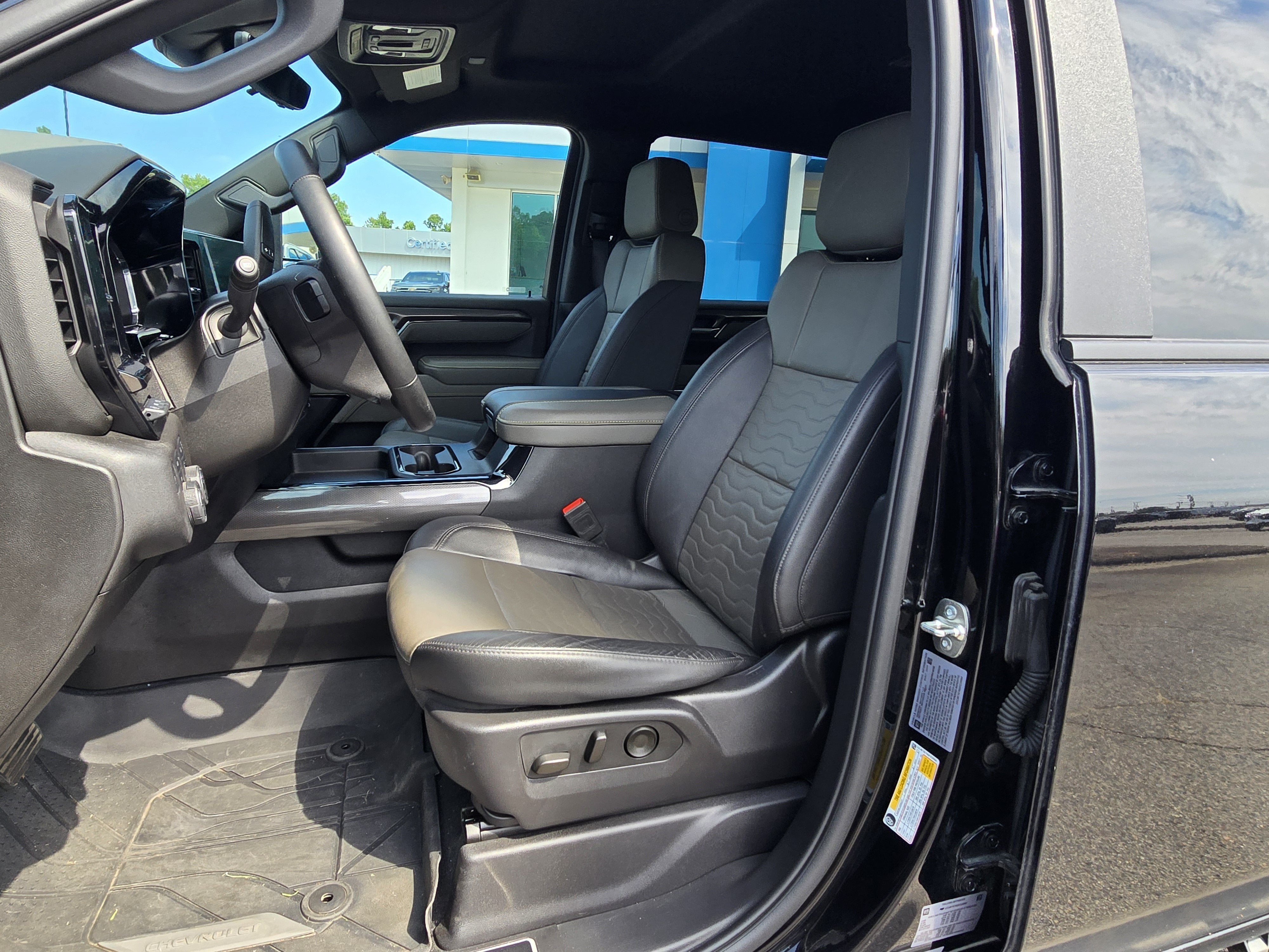 2025 Chevrolet Silverado 2500HD ZR2 - Photo 10