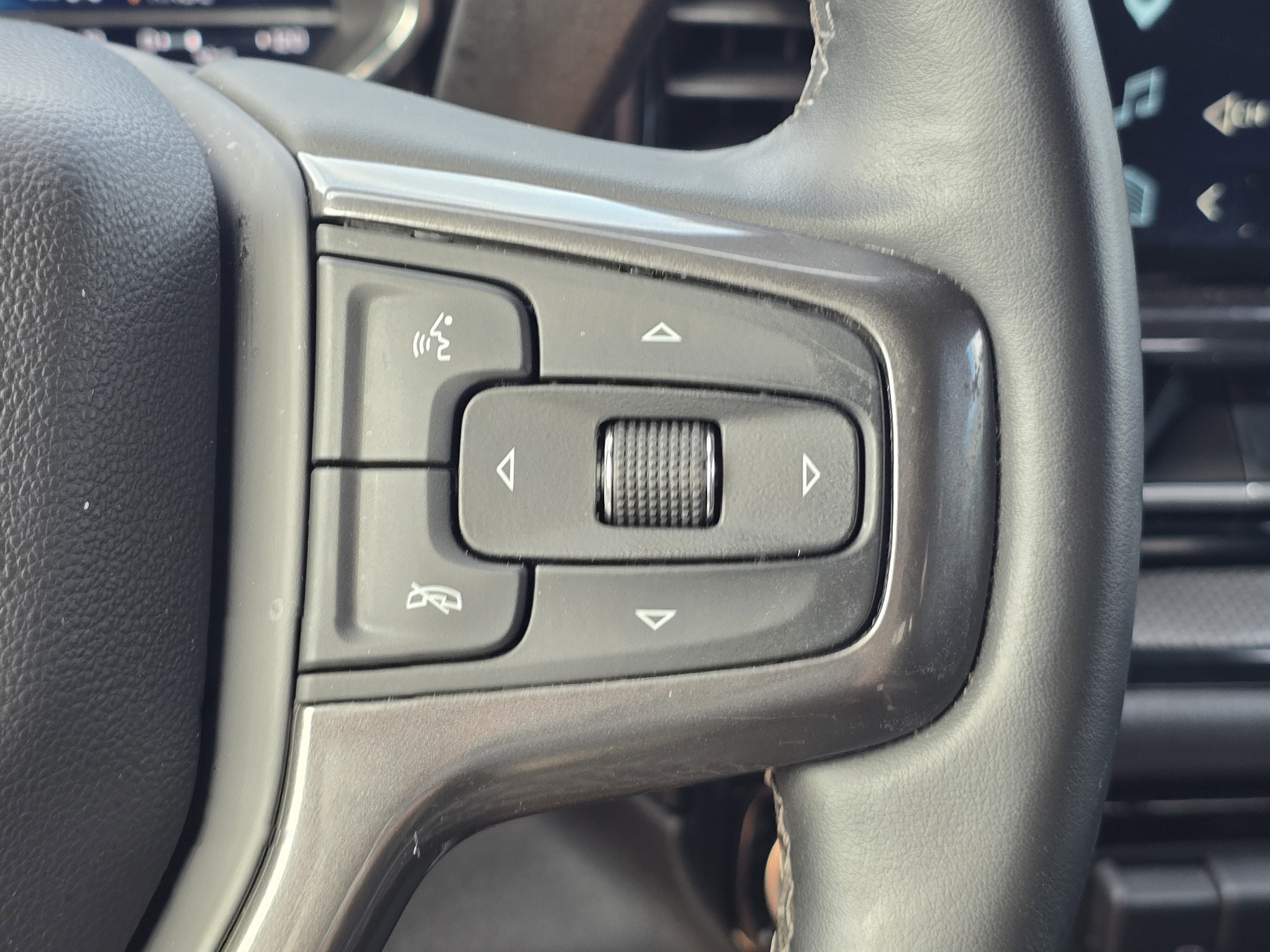 2025 Chevrolet Silverado 2500HD ZR2 - Photo 24