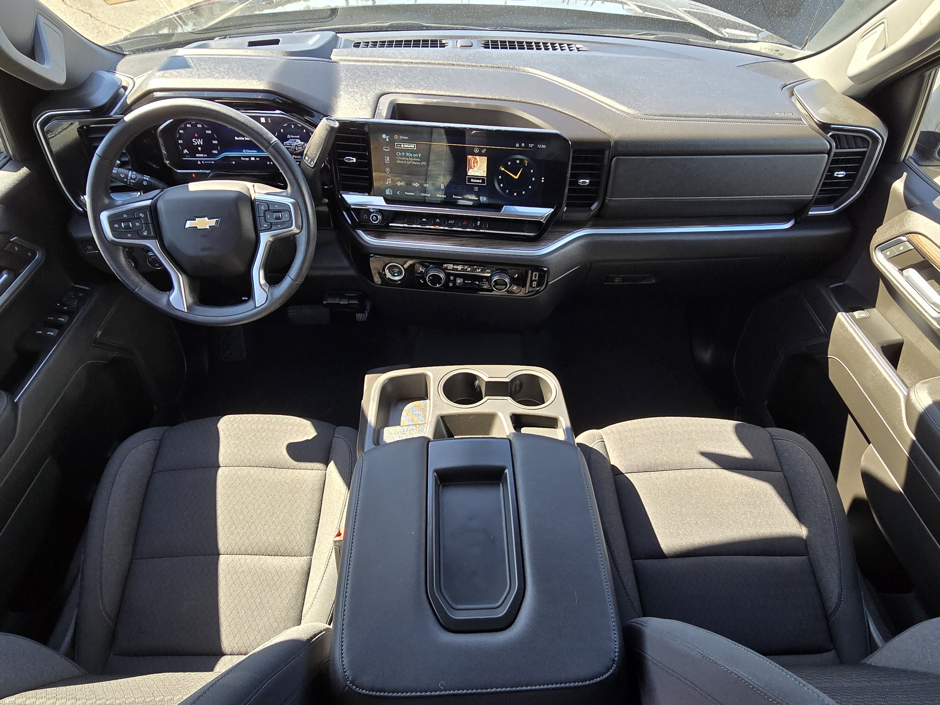 2022 Chevrolet Silverado 1500 LT (2FL)