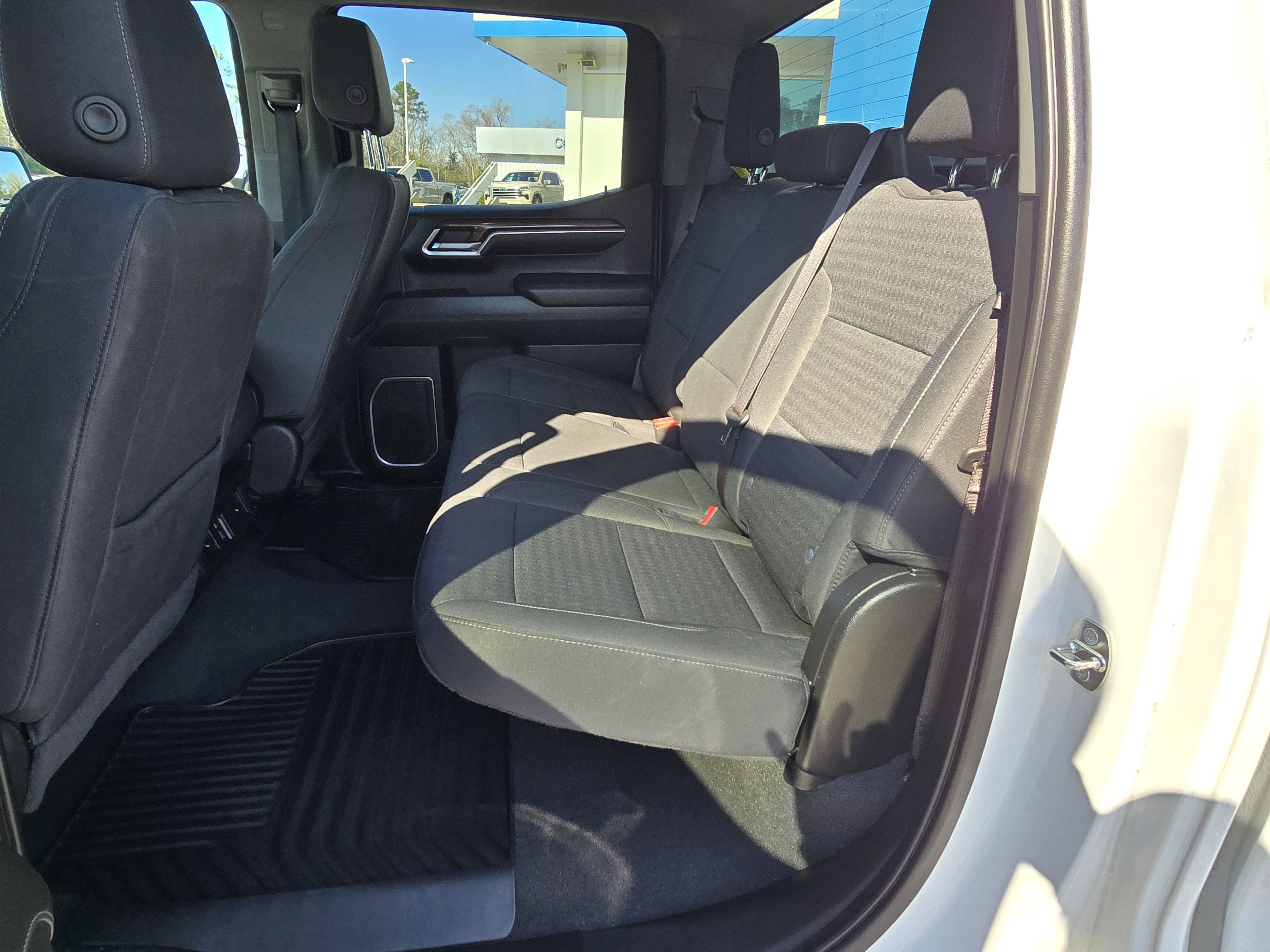 2022 Chevrolet Silverado 1500 LT (2FL)