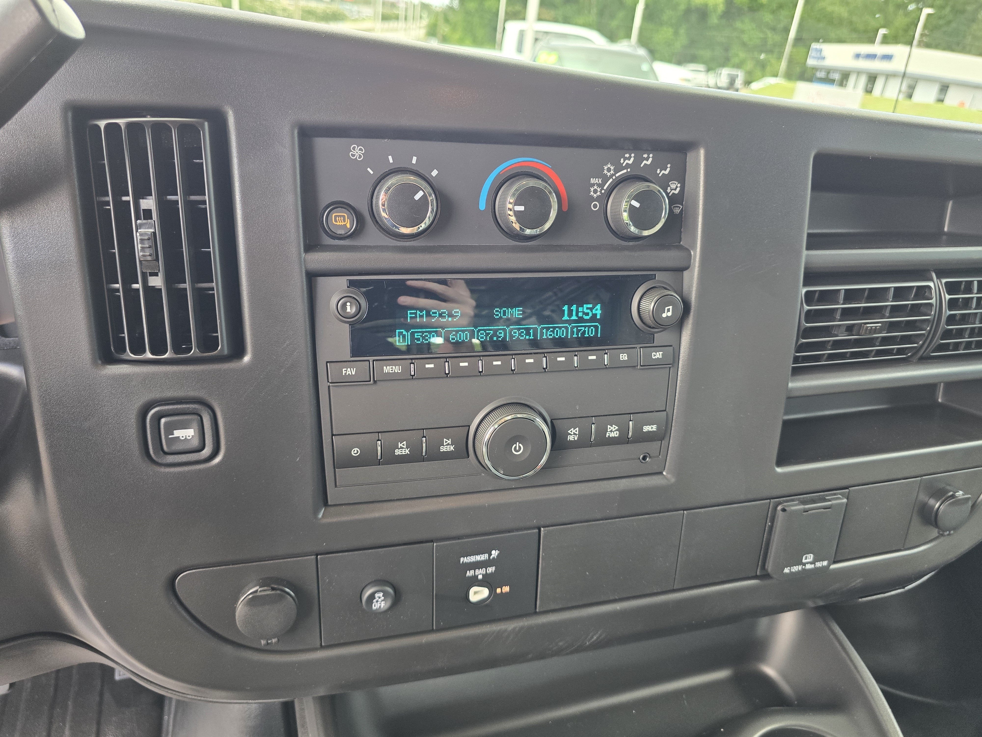 2026 Chevrolet Express Cargo WT