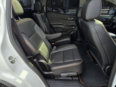 2022 GMC Acadia AT4