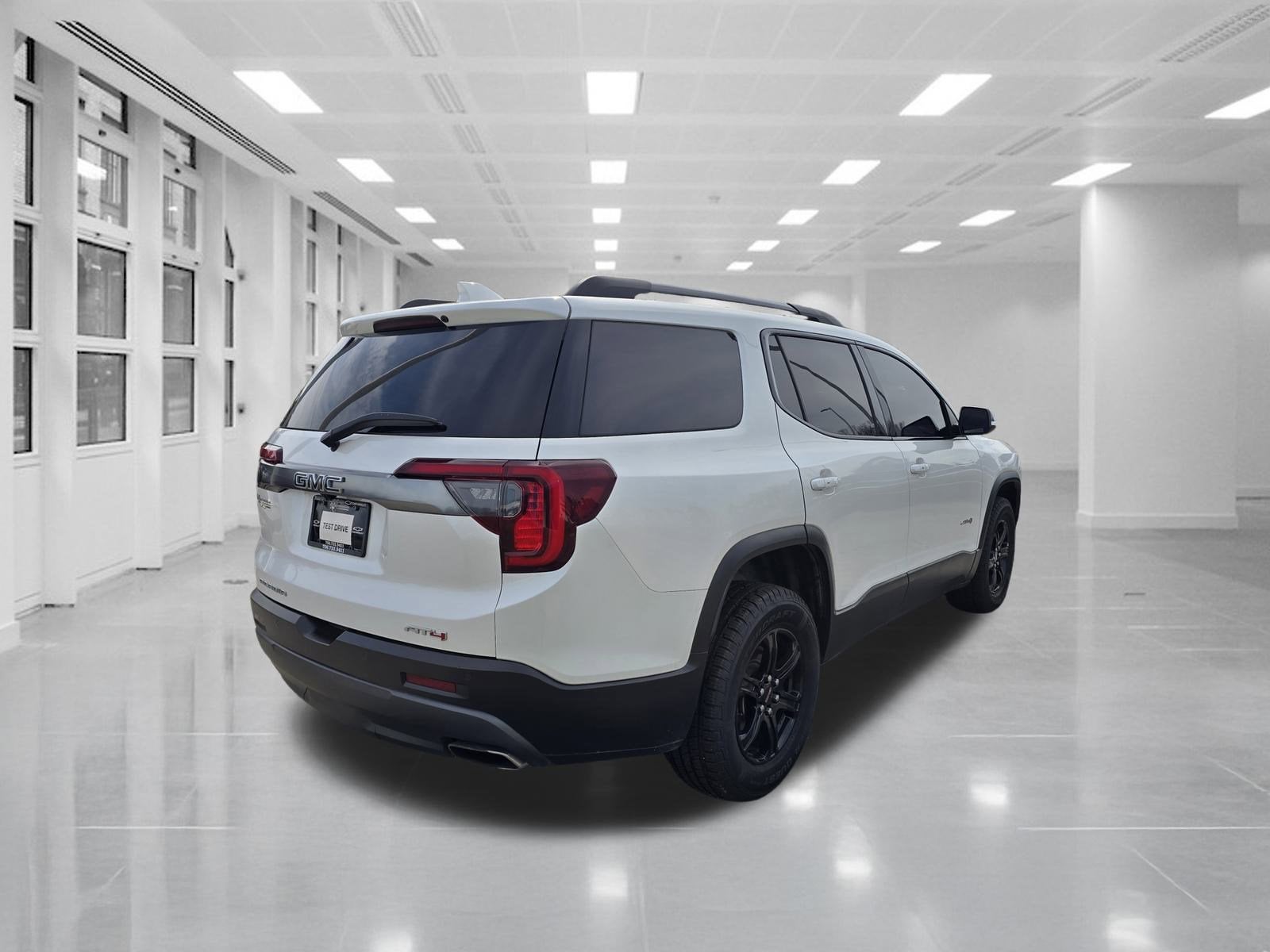 2022 GMC Acadia AT4