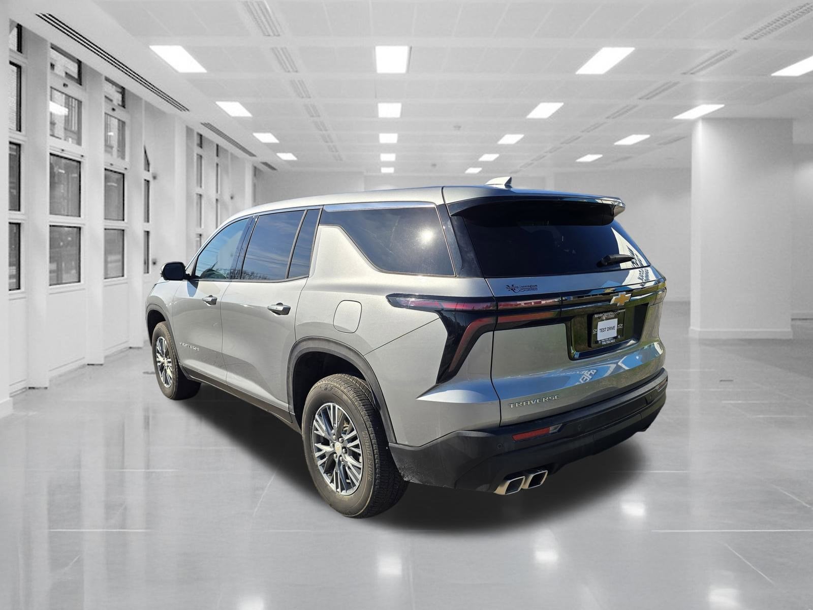 2024 Chevrolet Traverse LS