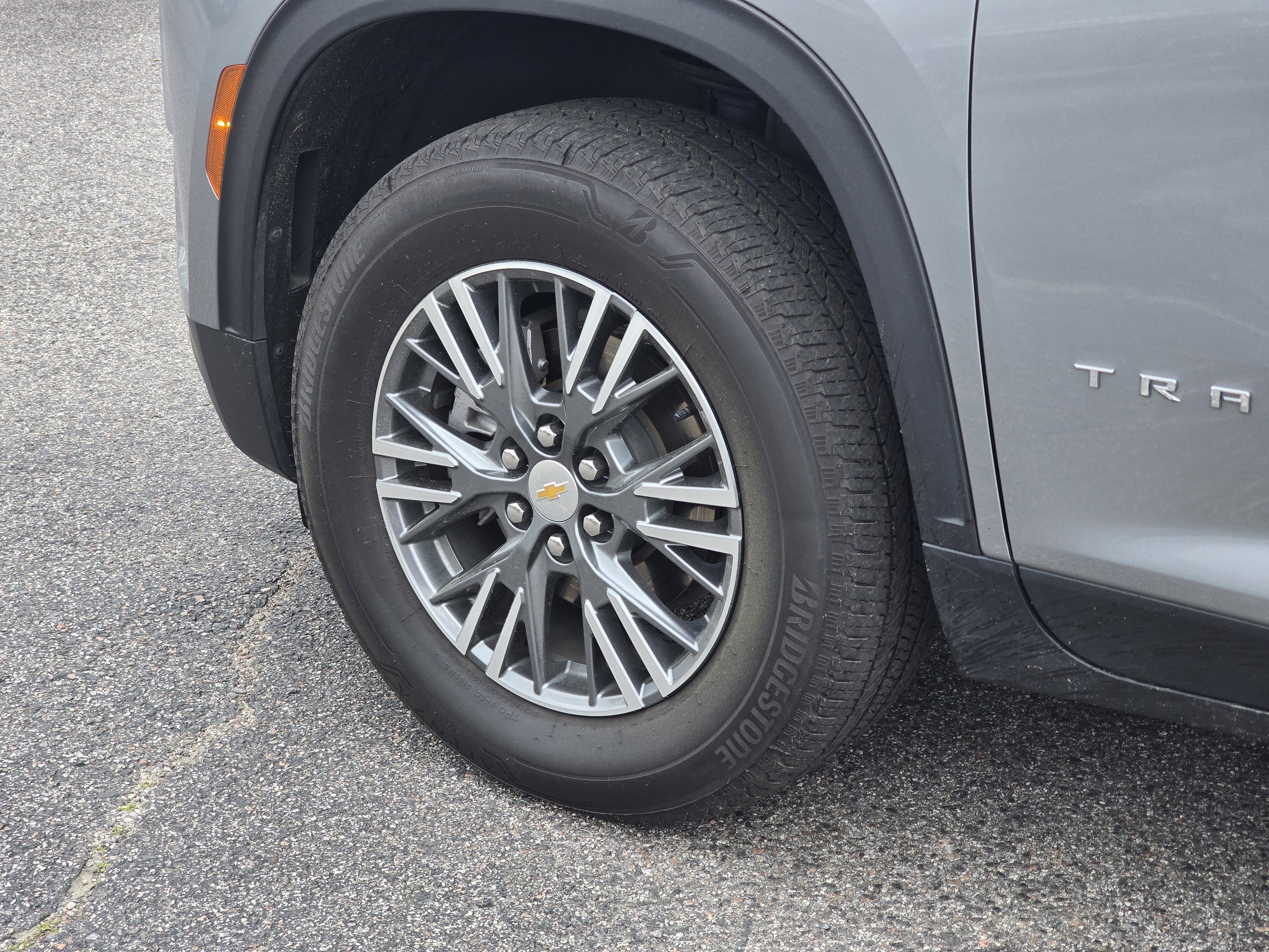 2024 Chevrolet Traverse LT