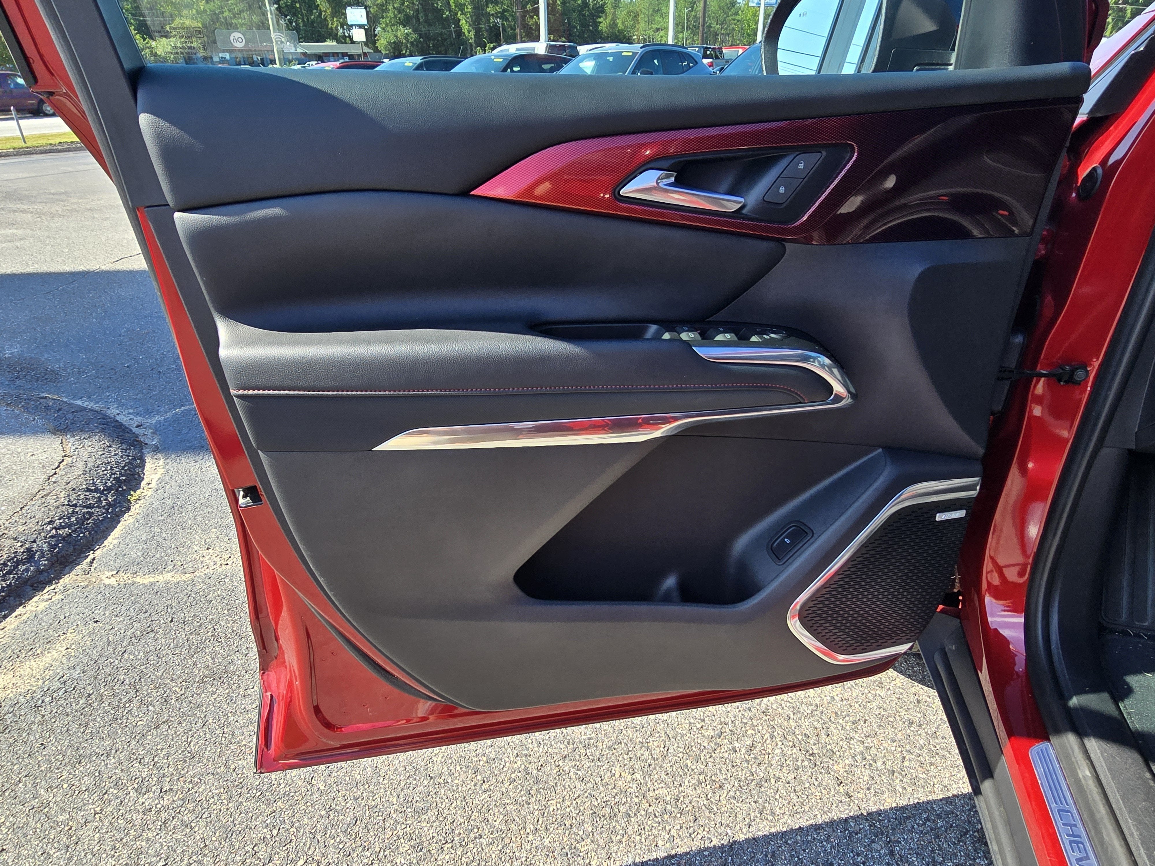 2024 Chevrolet Traverse Z71 - Photo 11