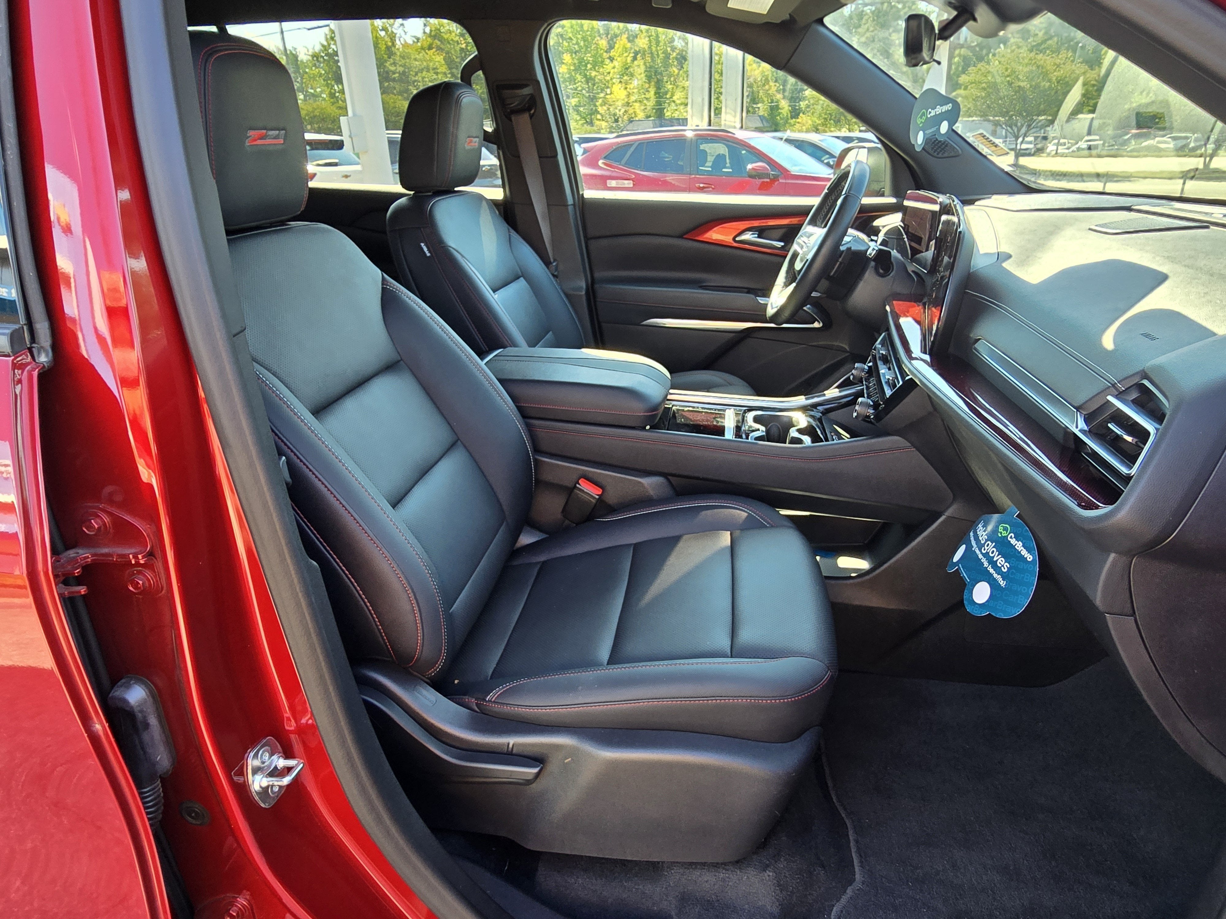 2024 Chevrolet Traverse Z71 - Photo 12