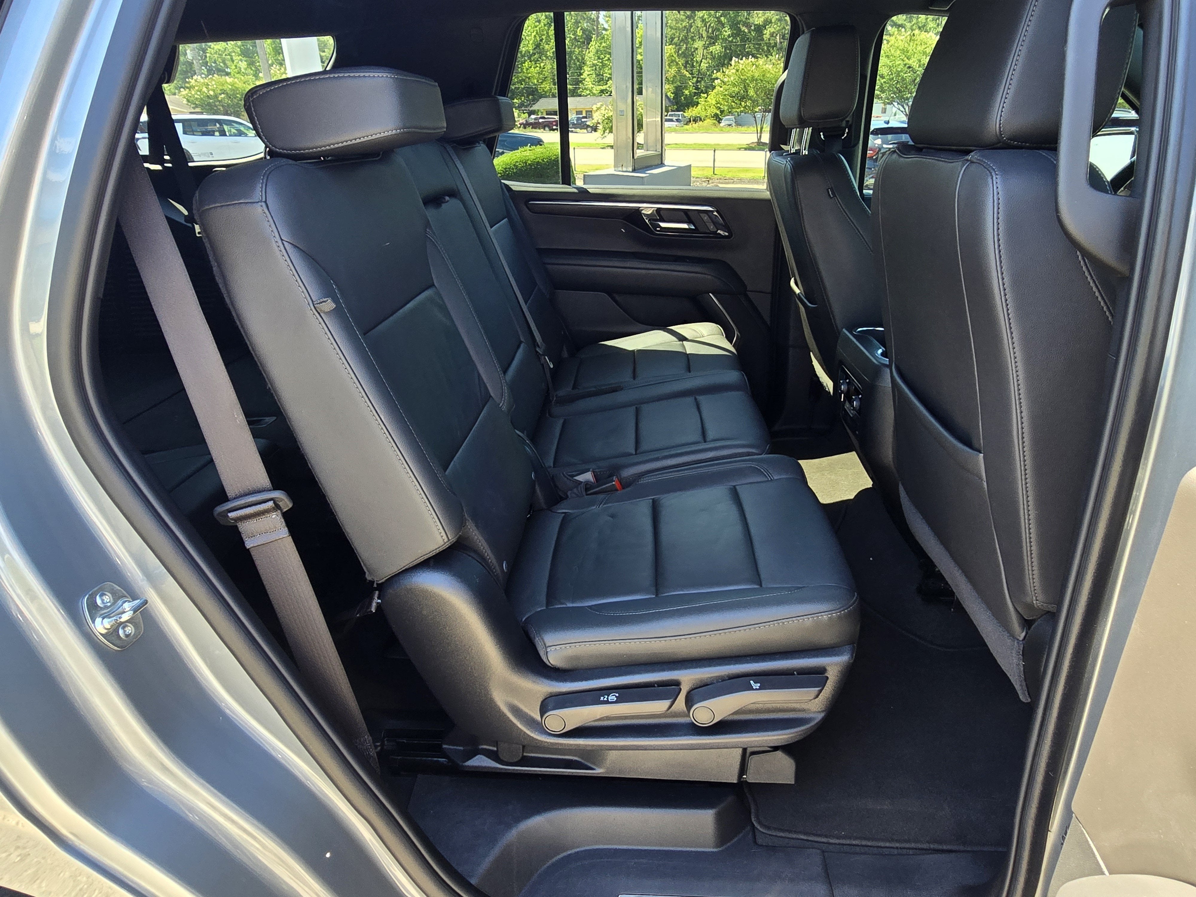 2025 Chevrolet Tahoe Z71 - Photo 14
