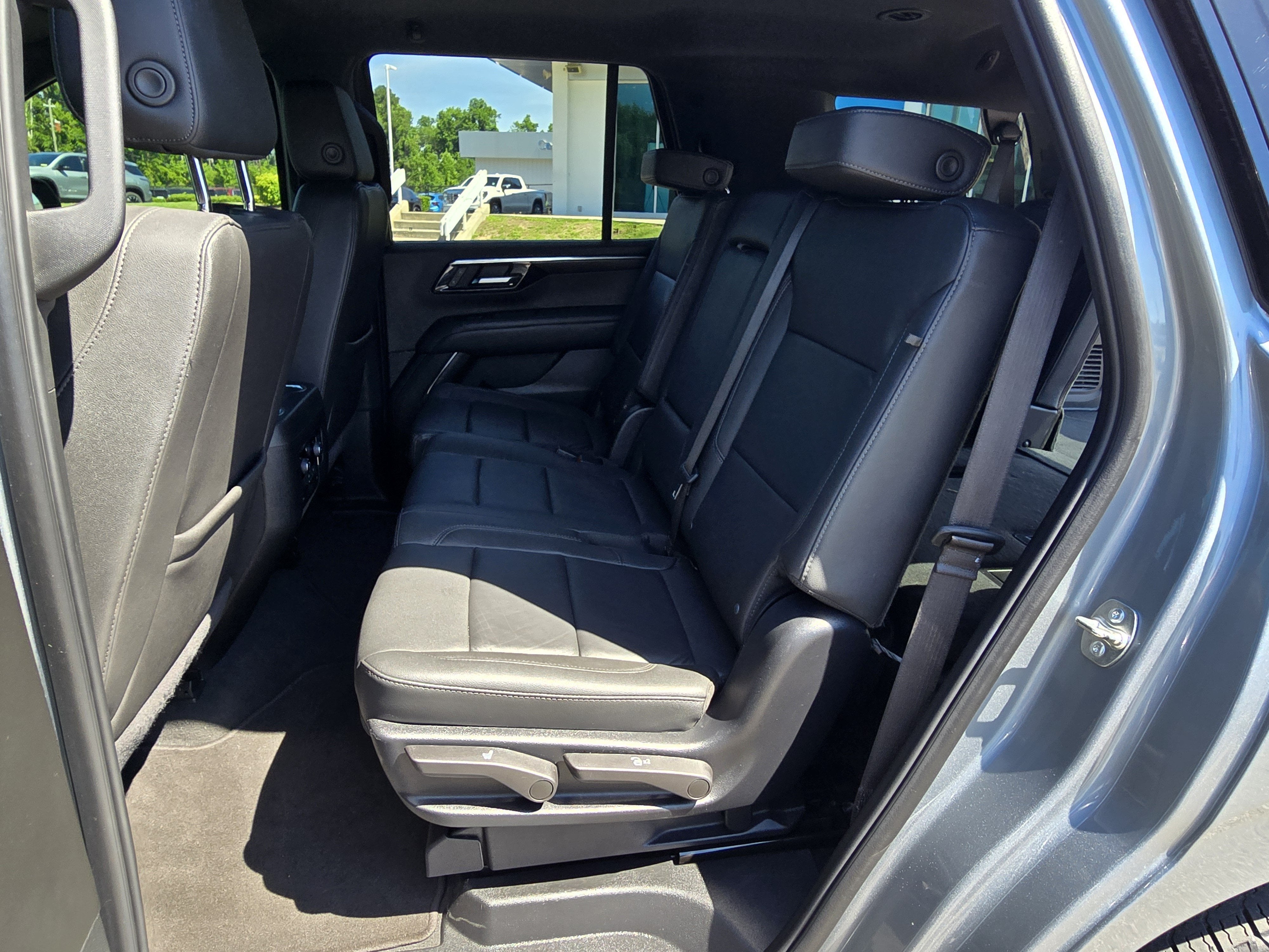2025 Chevrolet Tahoe Z71 - Photo 16