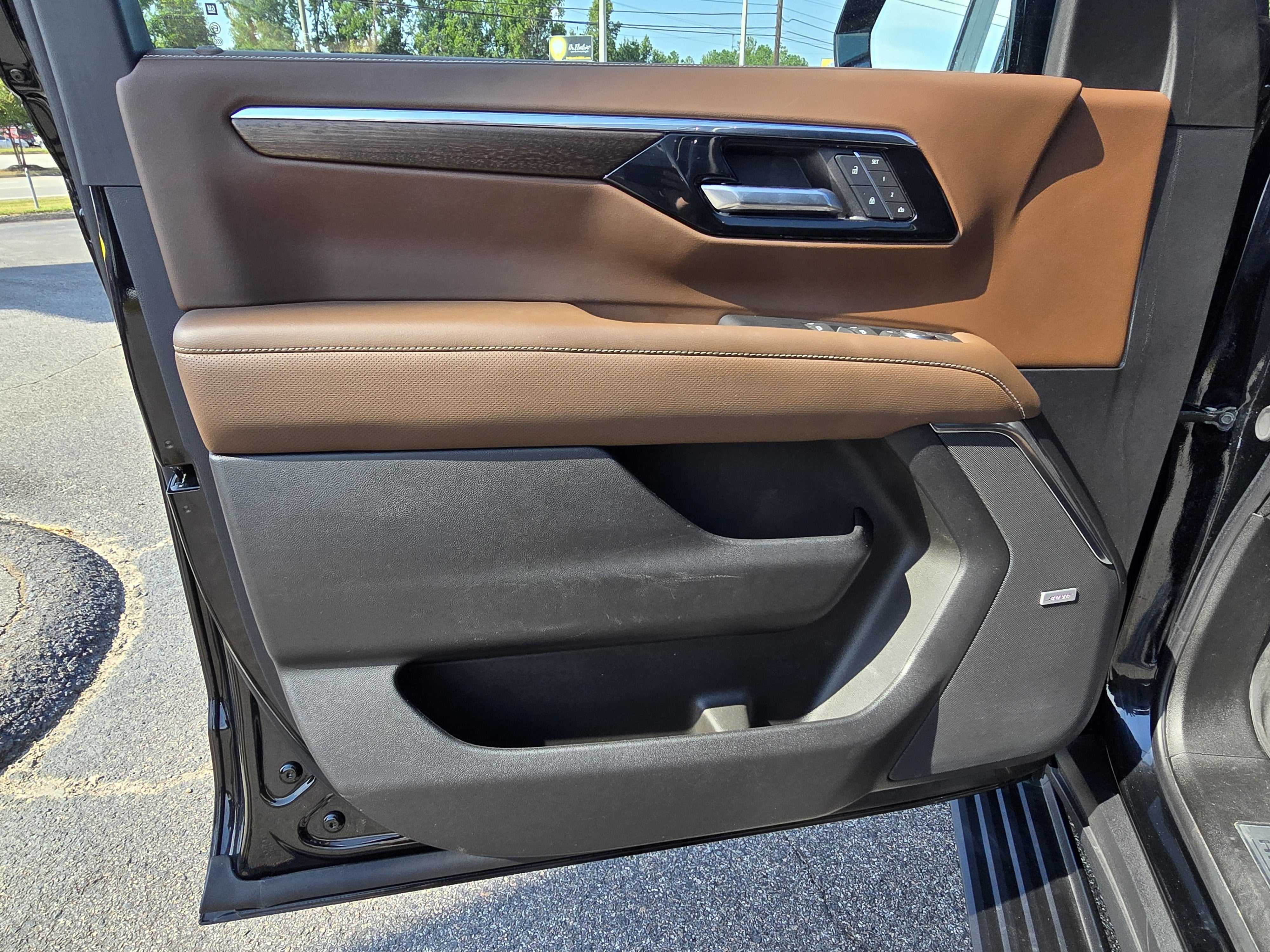 2025 Chevrolet Tahoe High Country - Photo 11