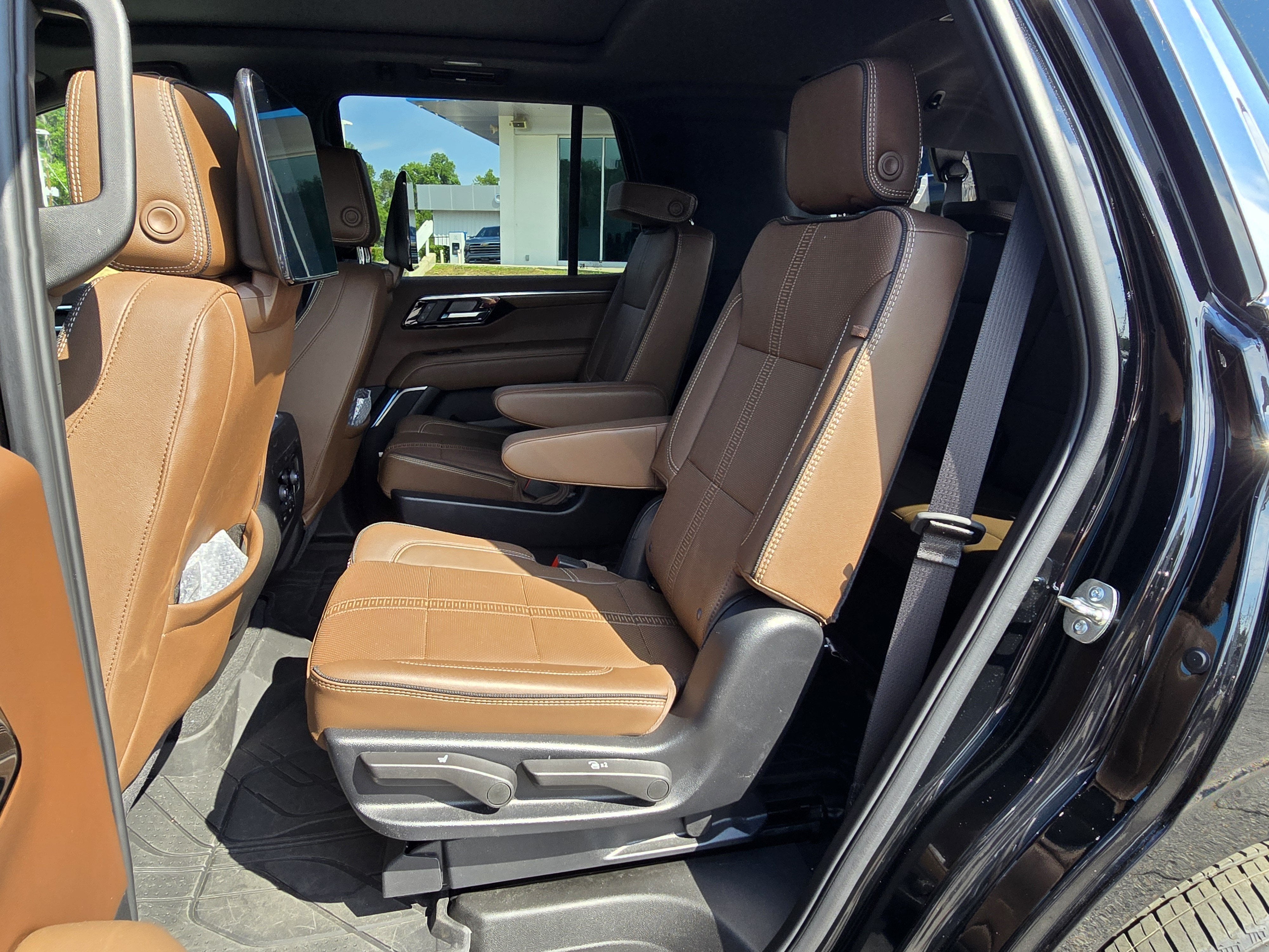 2025 Chevrolet Tahoe High Country - Photo 16