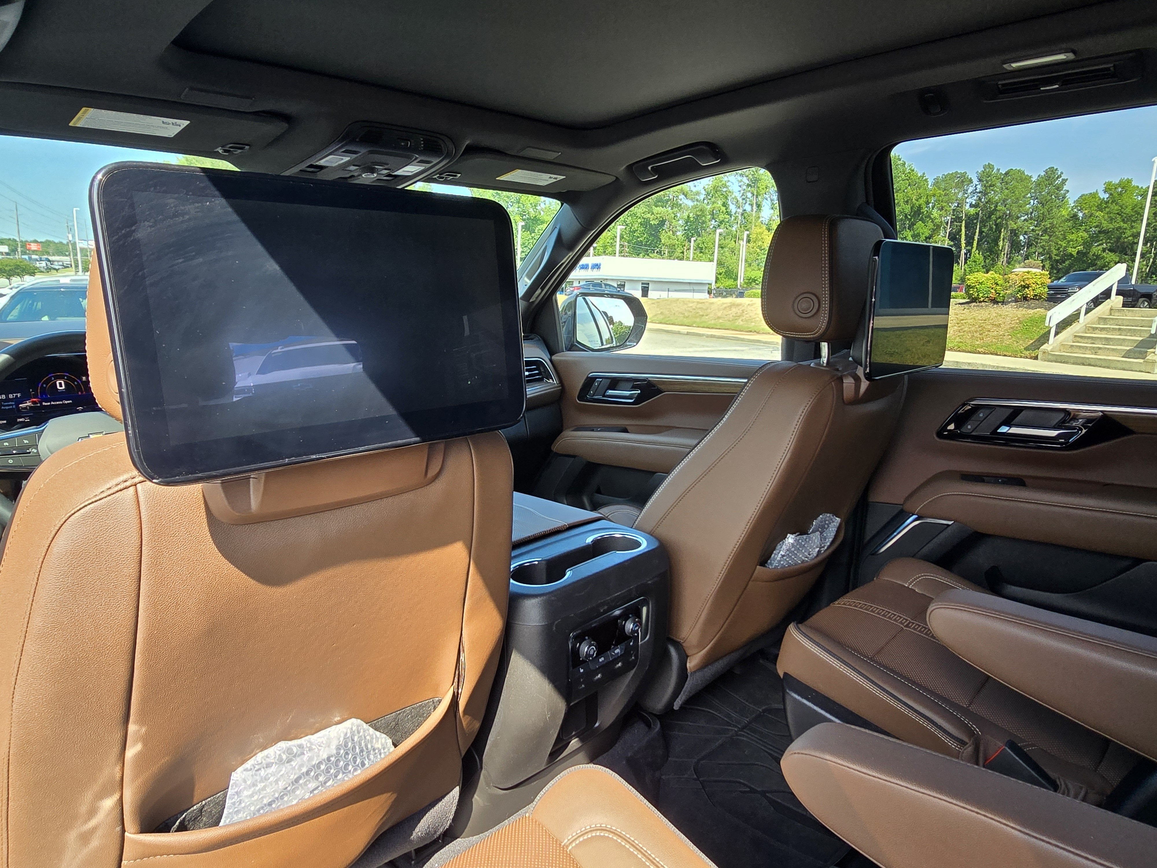 2025 Chevrolet Tahoe High Country - Photo 18