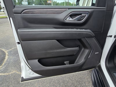 2023 Chevrolet Suburban LT