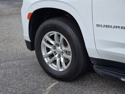 2023 Chevrolet Suburban LT