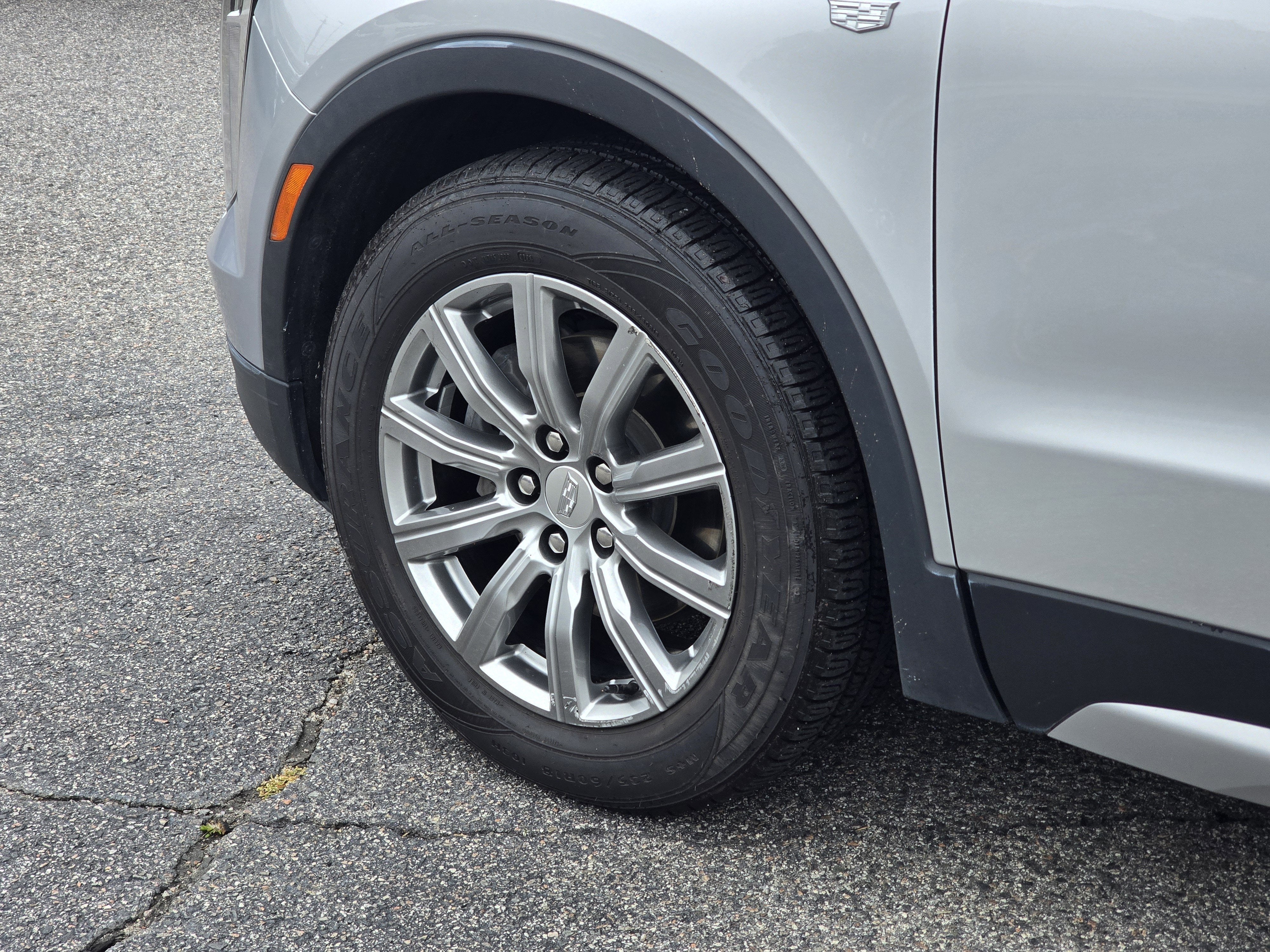 2020 Cadillac XT4 Premium Luxury