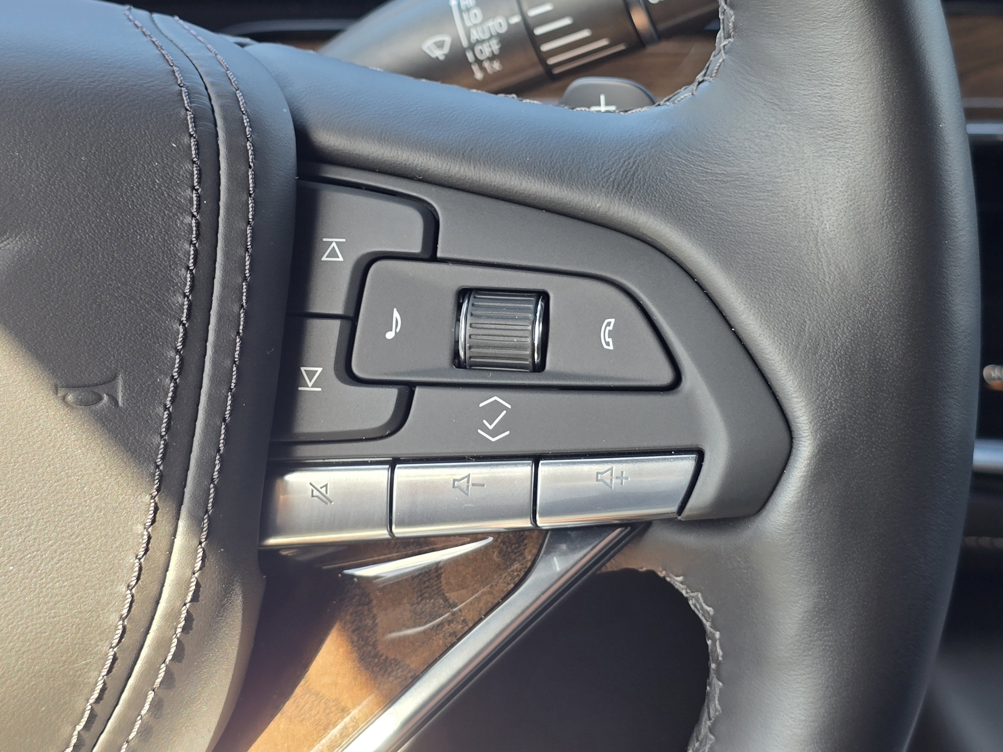 2024 Cadillac Escalade Premium Luxury Platinum