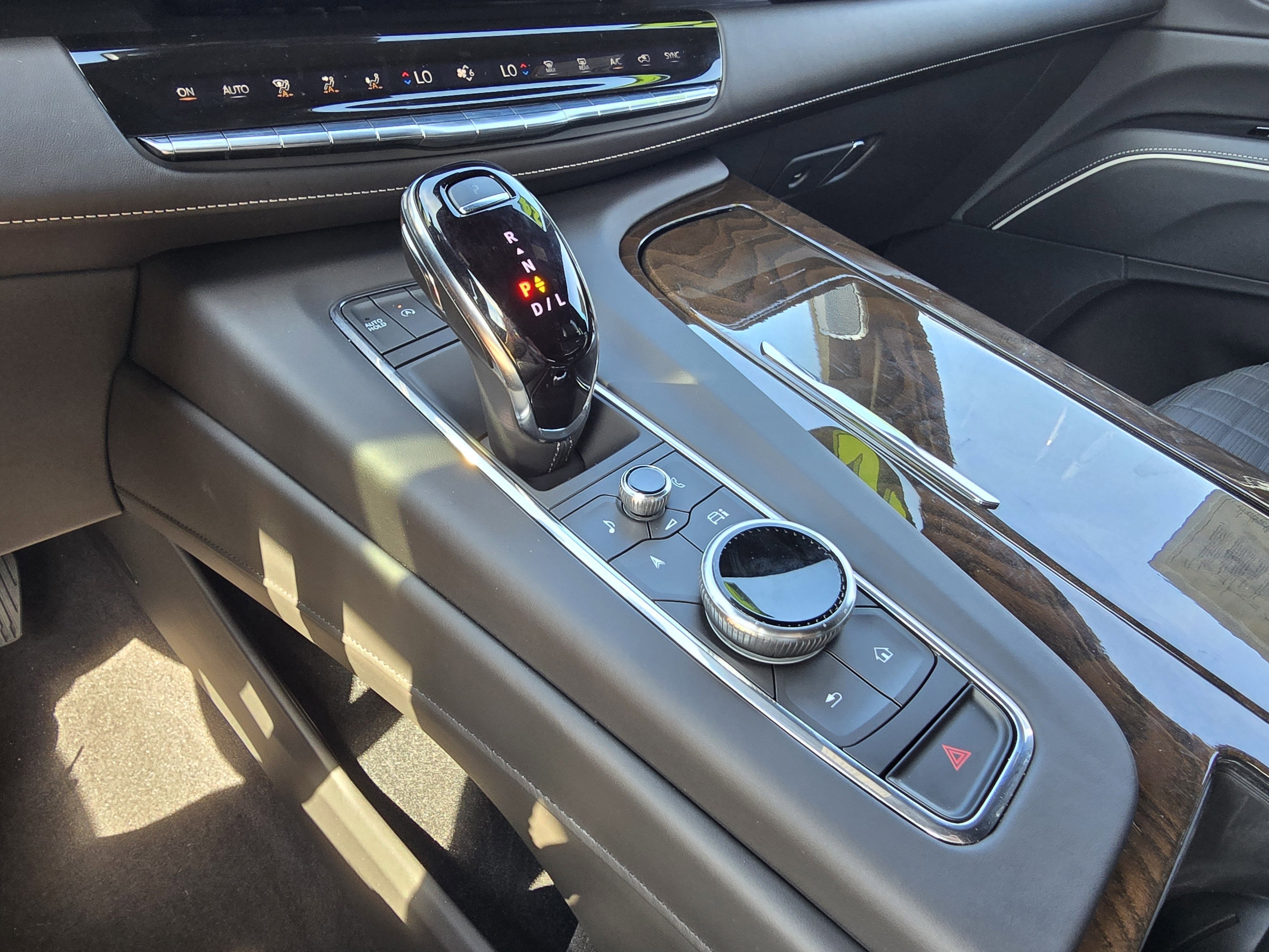 2024 Cadillac Escalade Premium Luxury Platinum