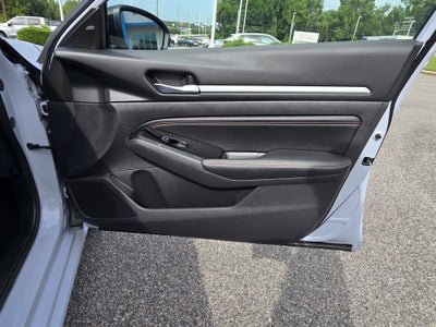 2023 Nissan Altima SR FWD