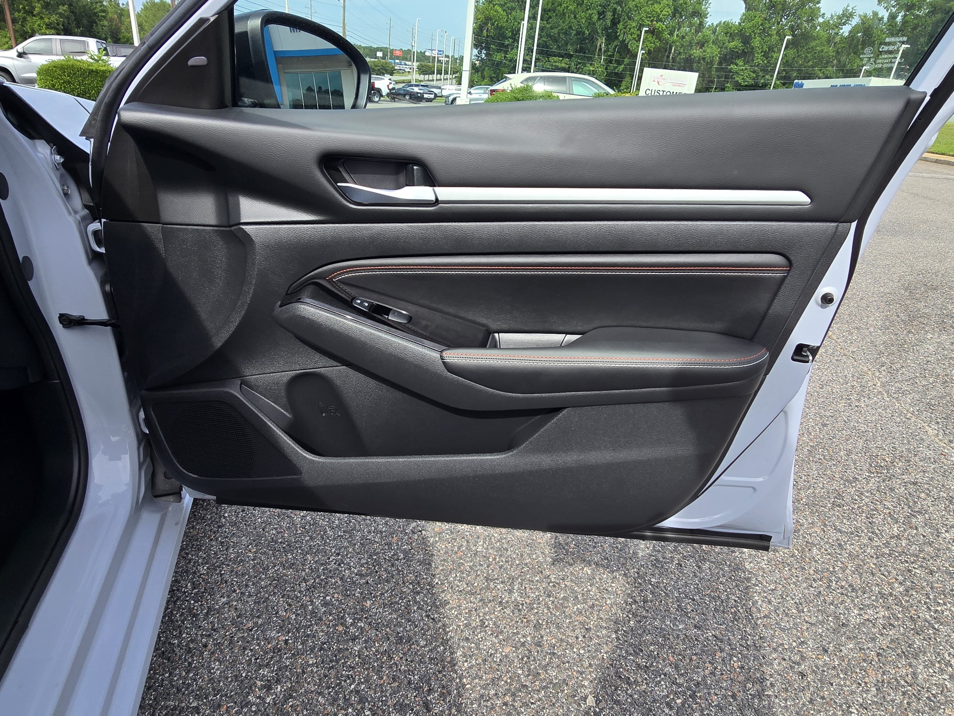 2023 Nissan Altima SR FWD