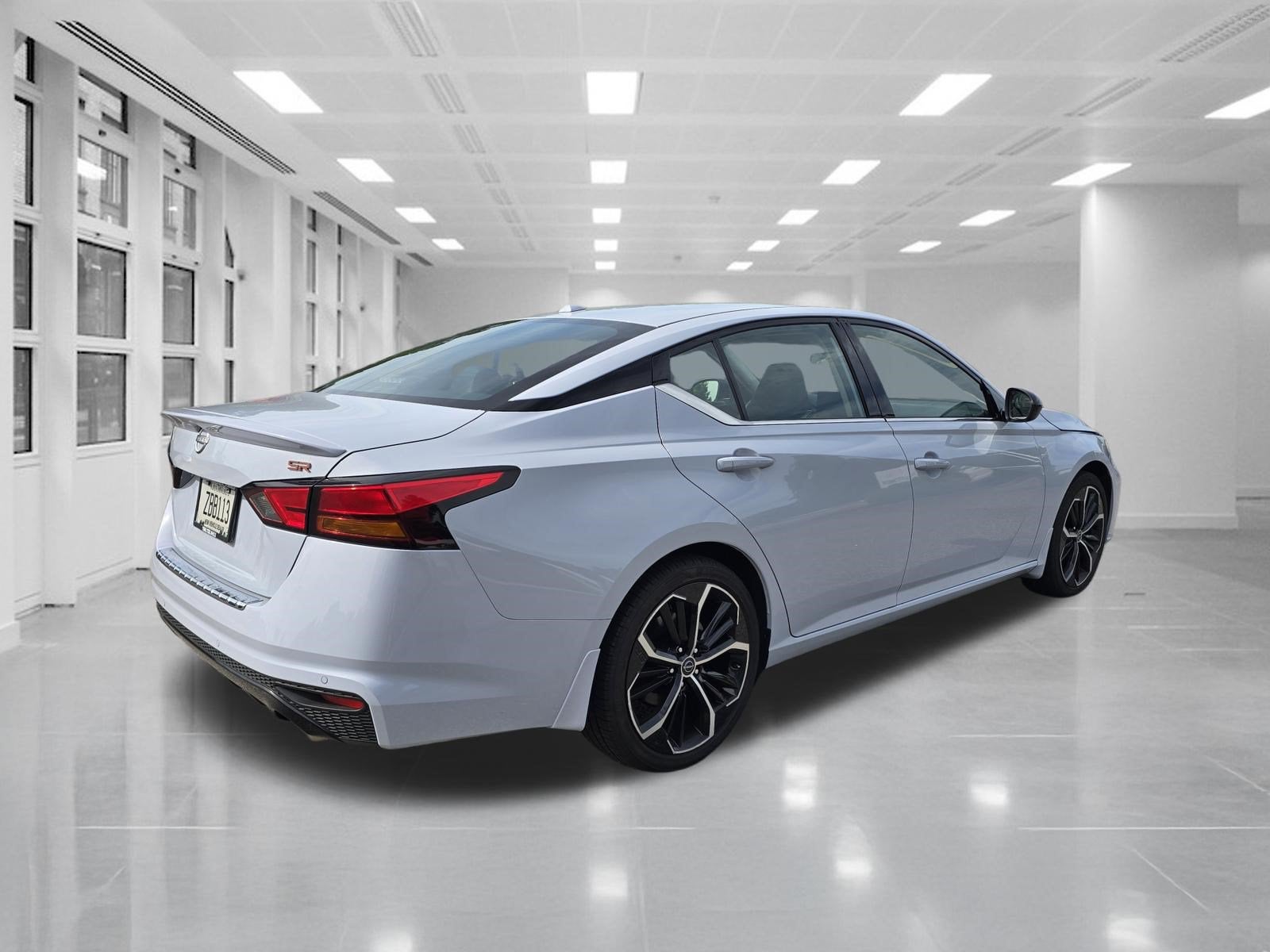 2023 Nissan Altima SR FWD