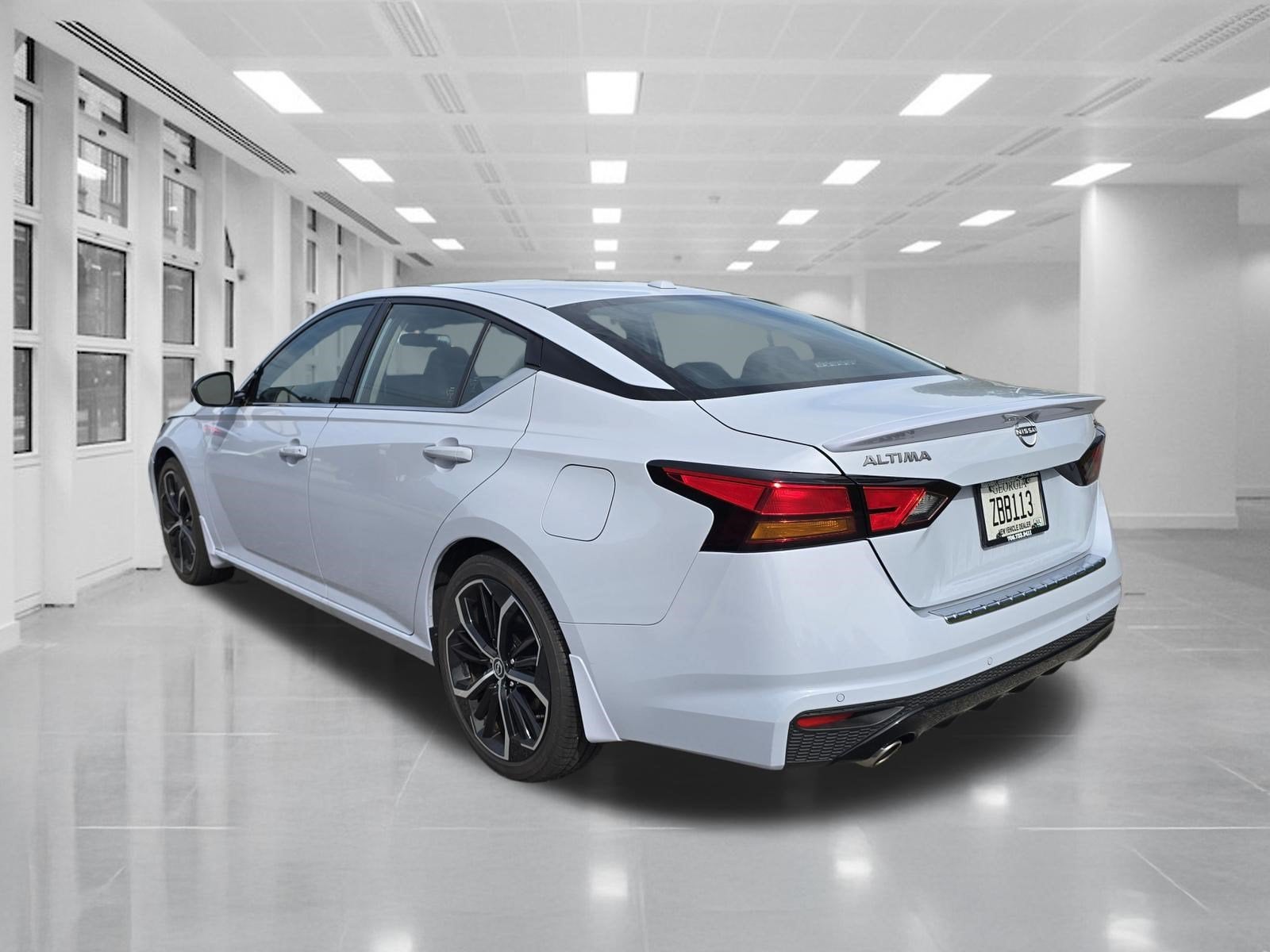 2023 Nissan Altima SR FWD