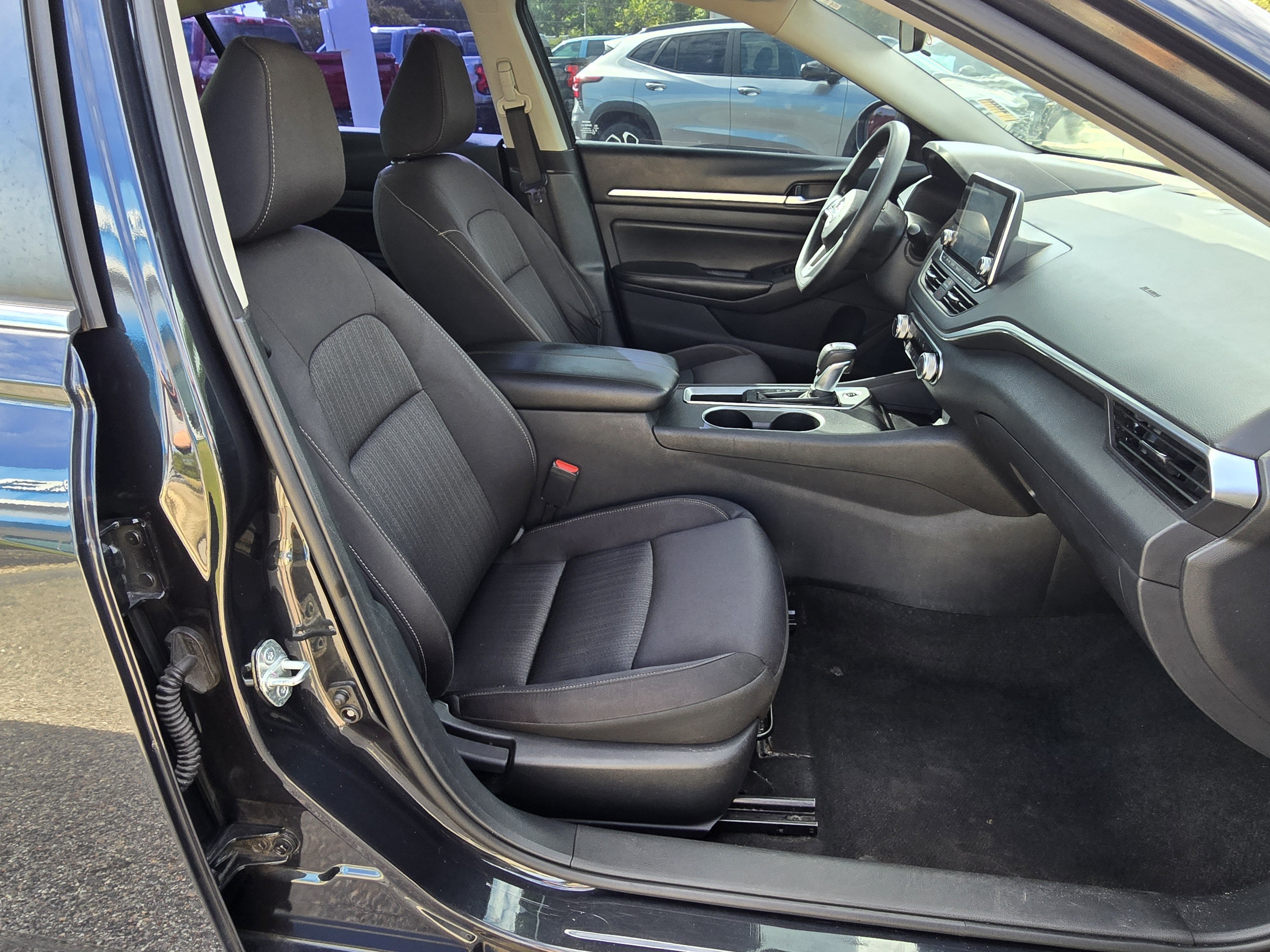 2022 Nissan Altima SV FWD