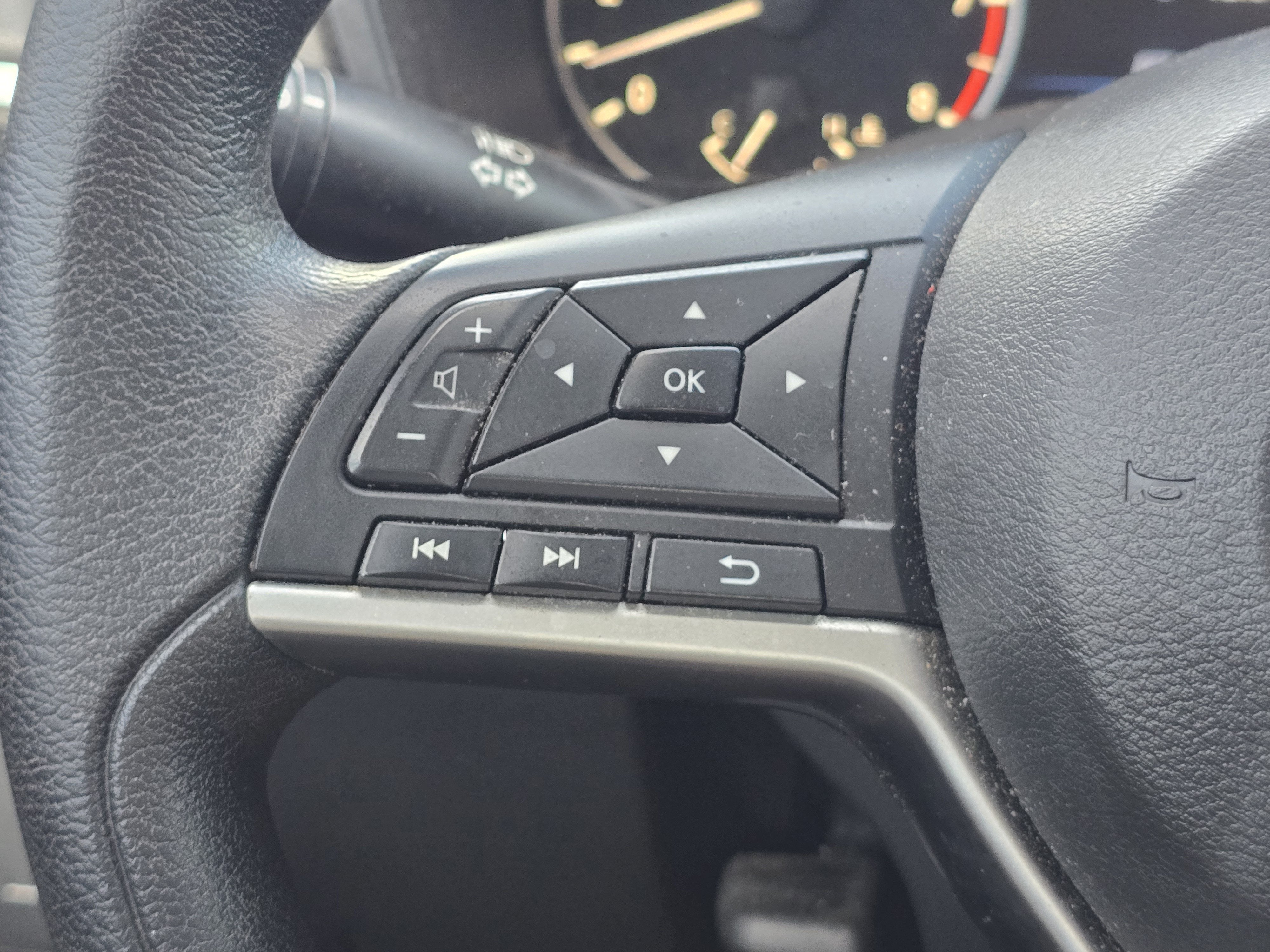 2022 Nissan Altima SV FWD