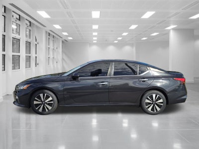 2022 Nissan Altima SV FWD