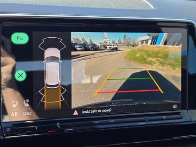 2024 Volkswagen Atlas Cross Sport 2.0T SEL R-Line