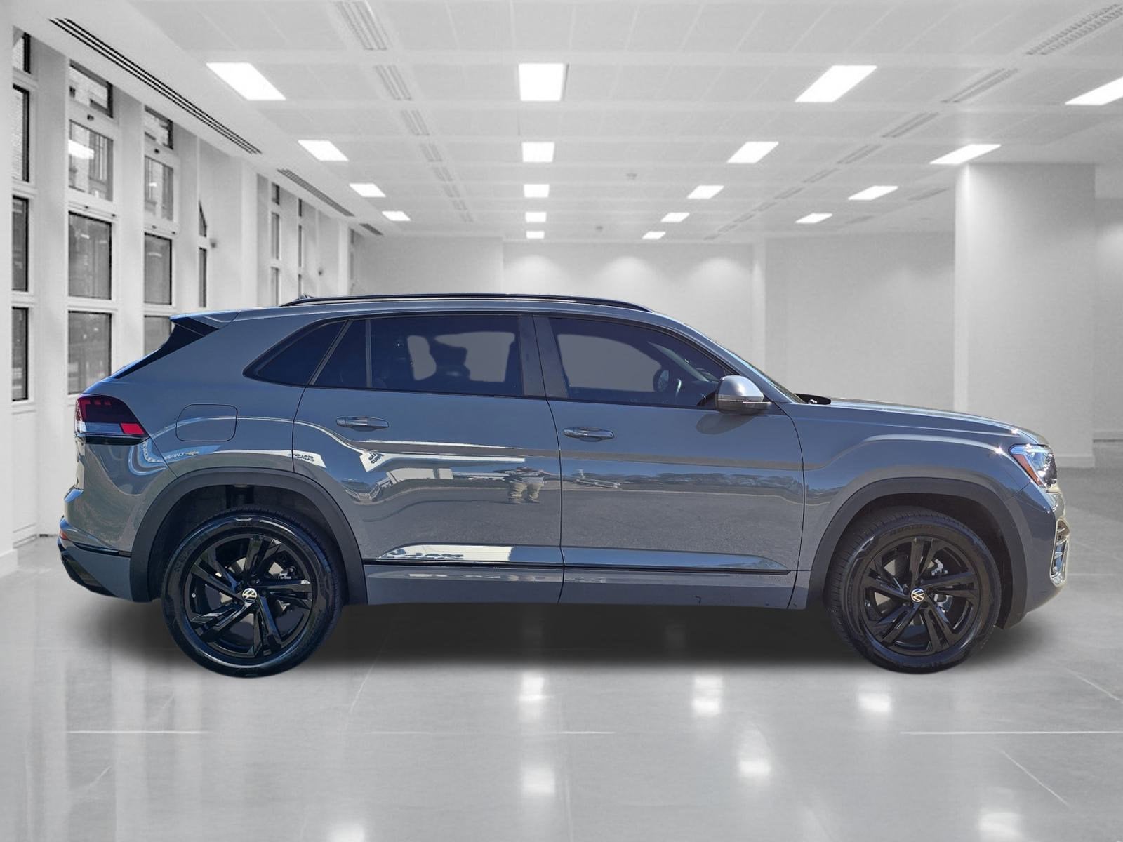 2024 Volkswagen Atlas Cross Sport 2.0T SEL R-Line