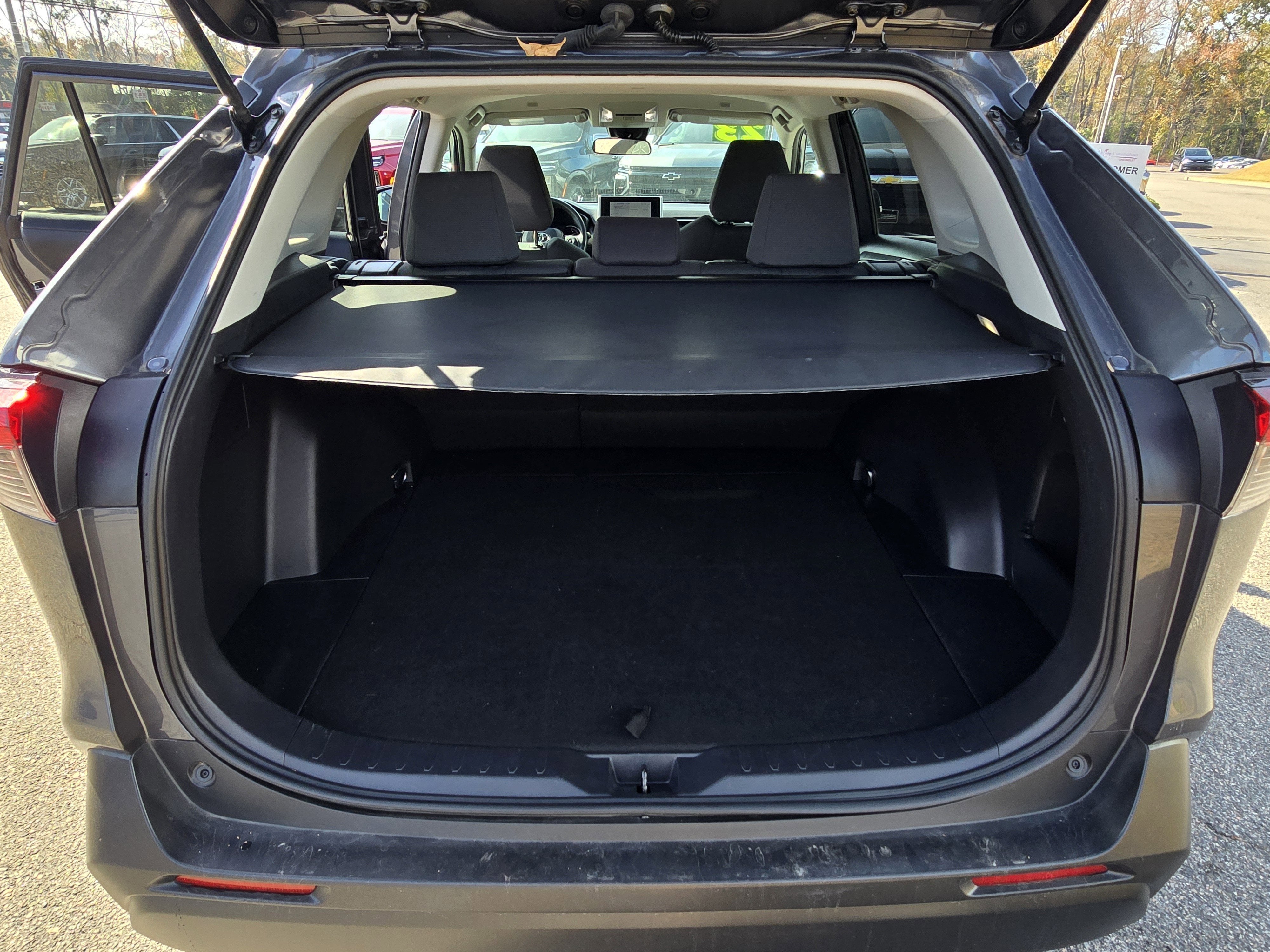 2023 Toyota RAV4 BLK