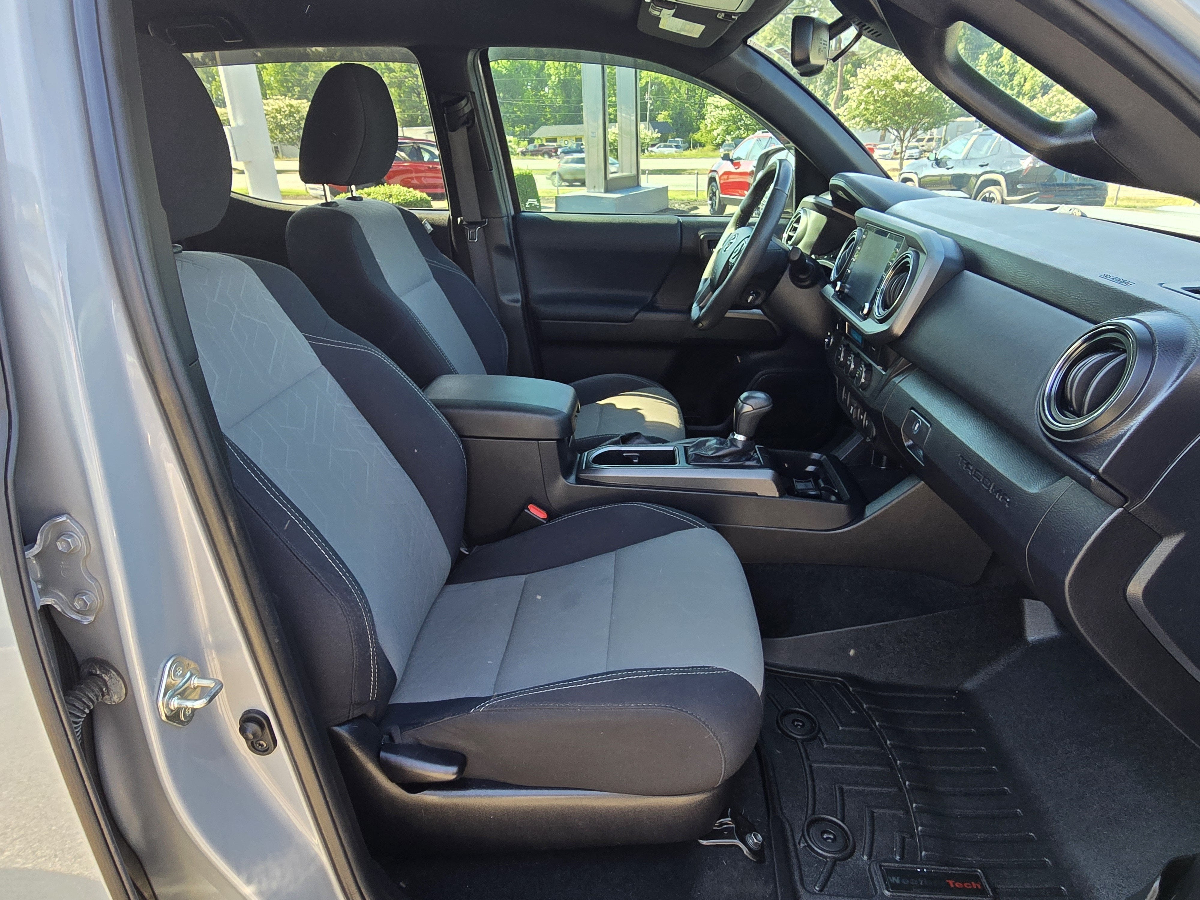 2021 Toyota Tacoma 2WD SR5