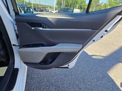 2018 Toyota Camry Hybrid LE