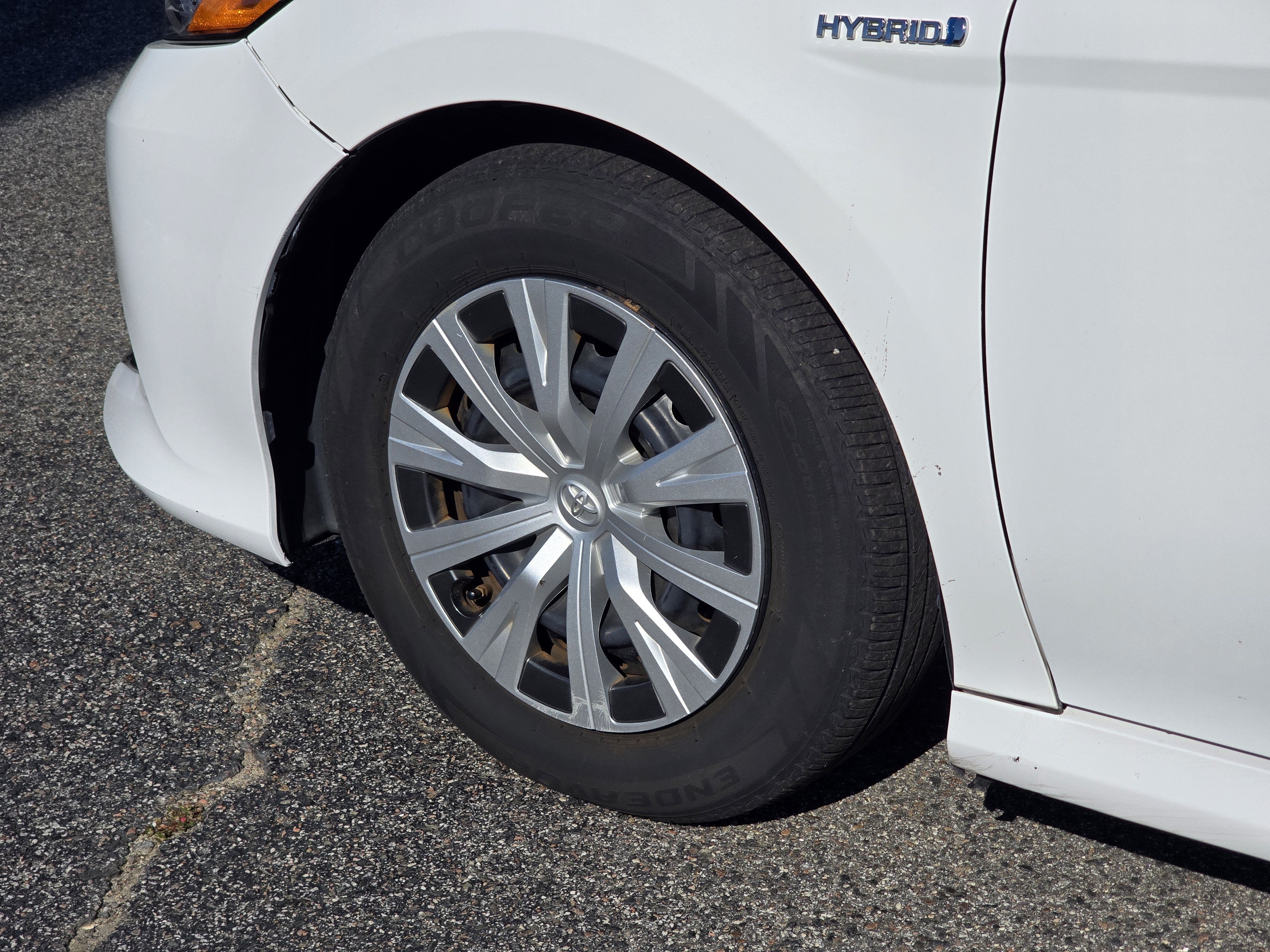2018 Toyota Camry Hybrid LE