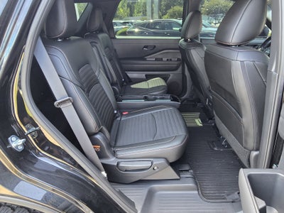 2025 Nissan Pathfinder Rock Creek 4WD