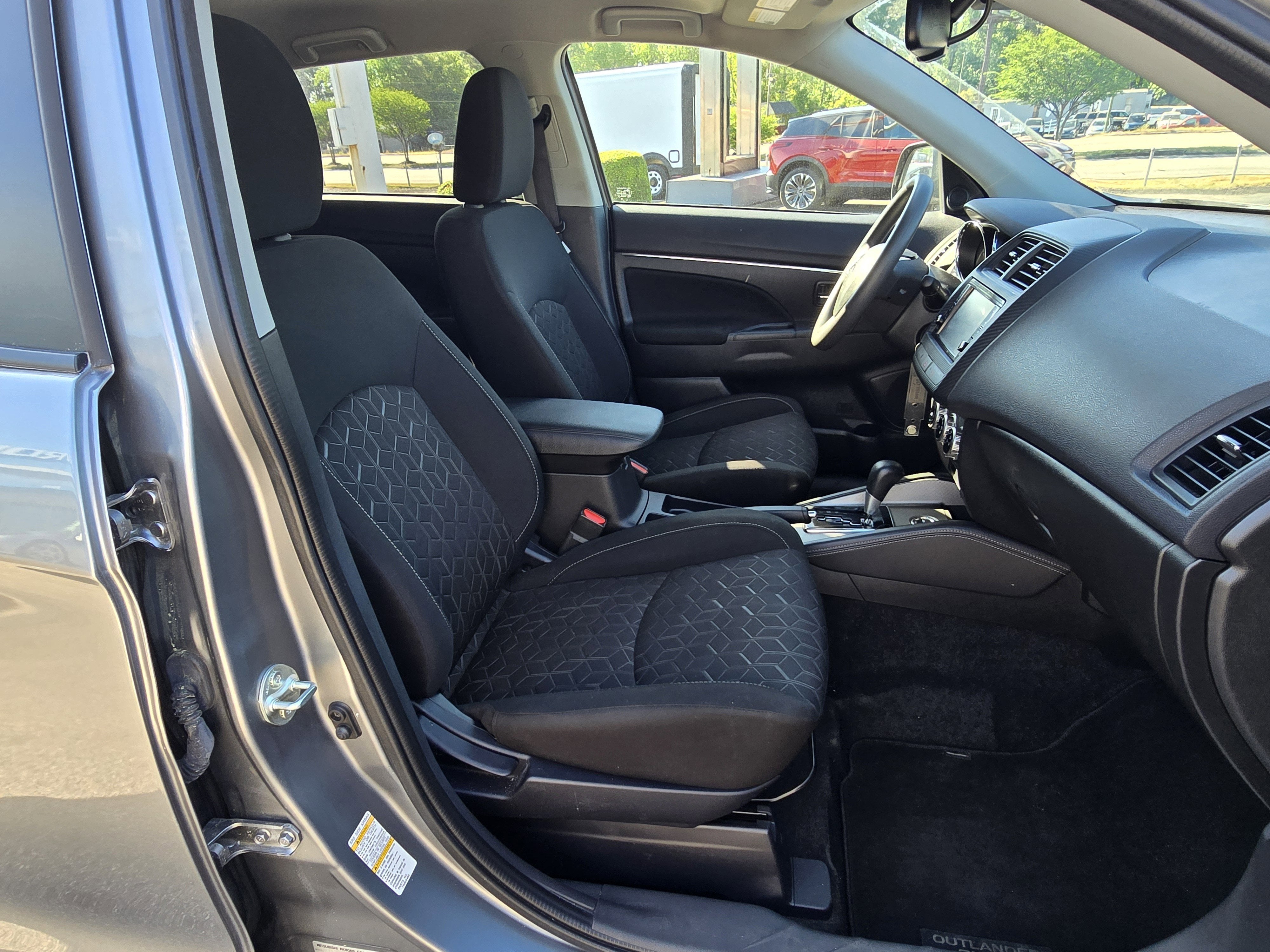 2024 Mitsubishi Outlander Sport S