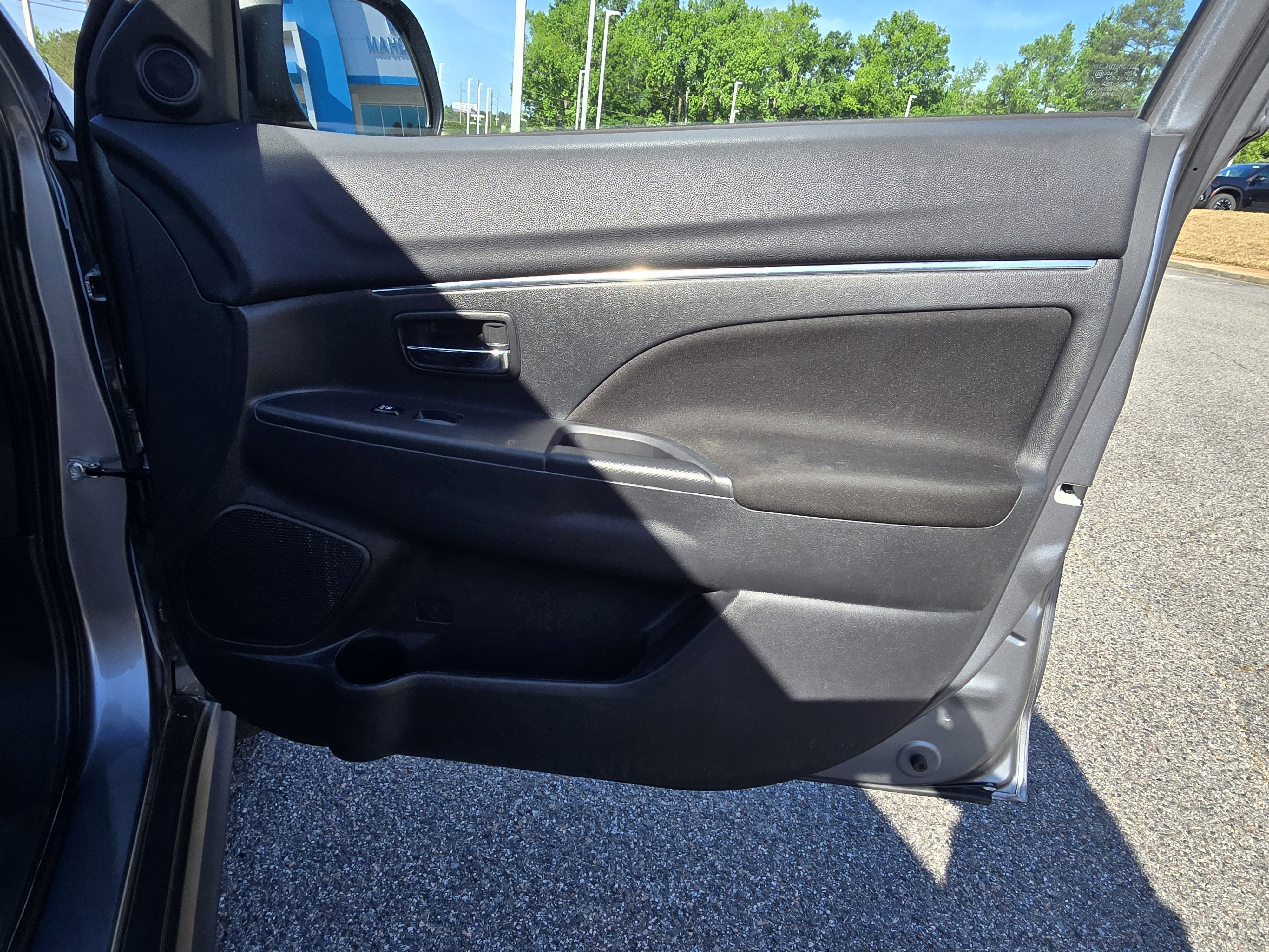 2024 Mitsubishi Outlander Sport S