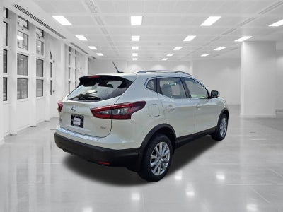2022 Nissan Rogue Sport SV