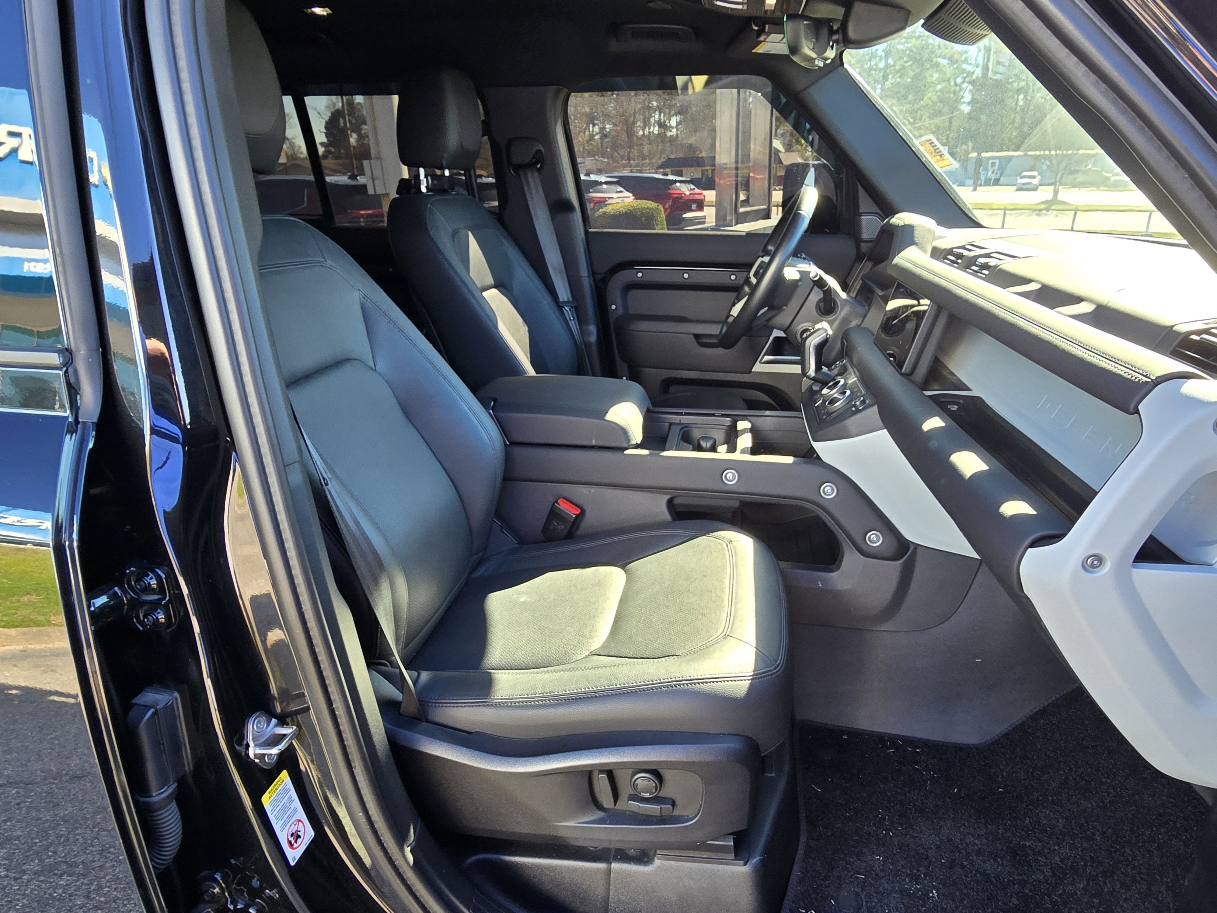 2024 Land Rover Defender S