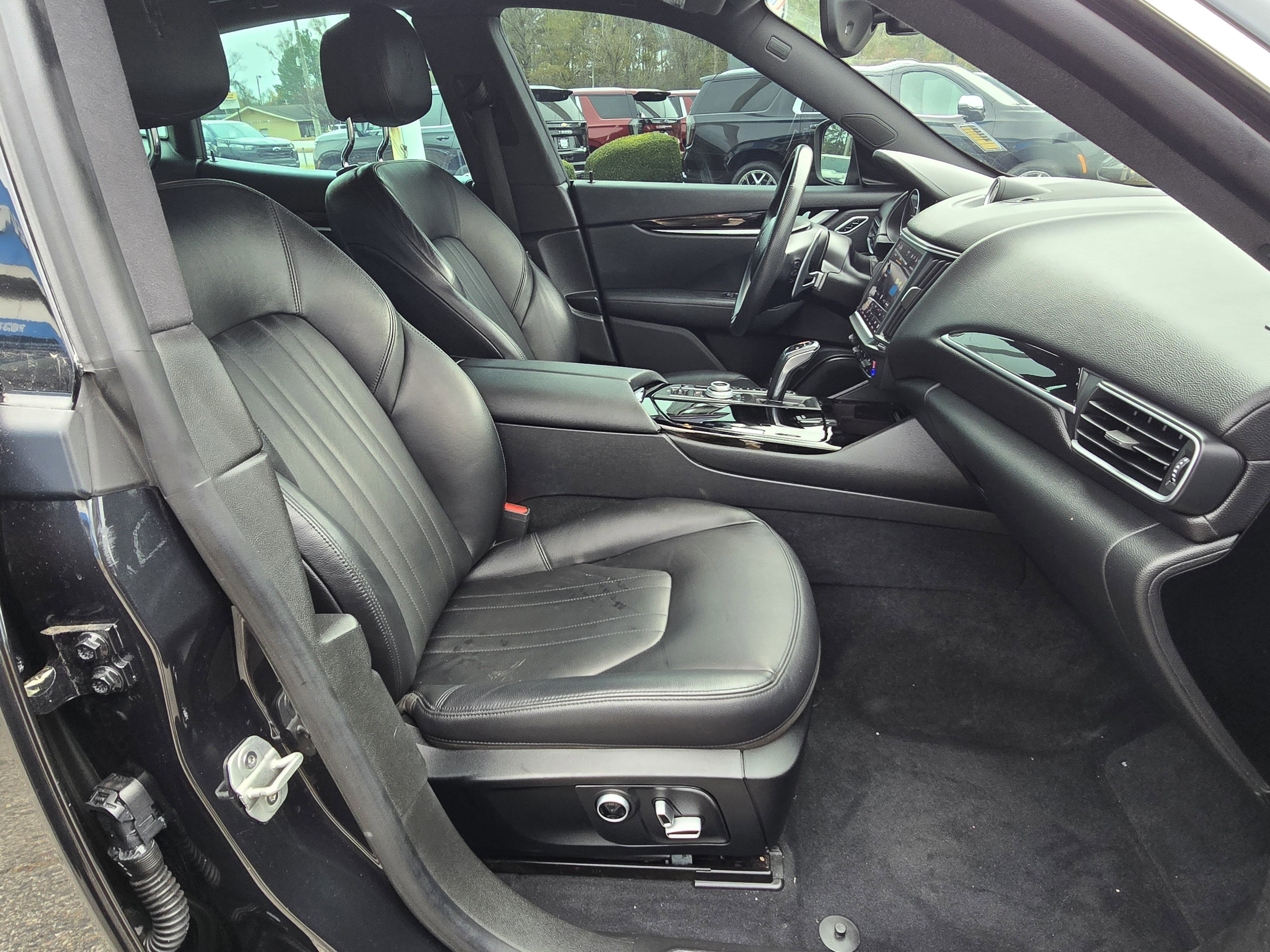 2023 Maserati Levante Modena