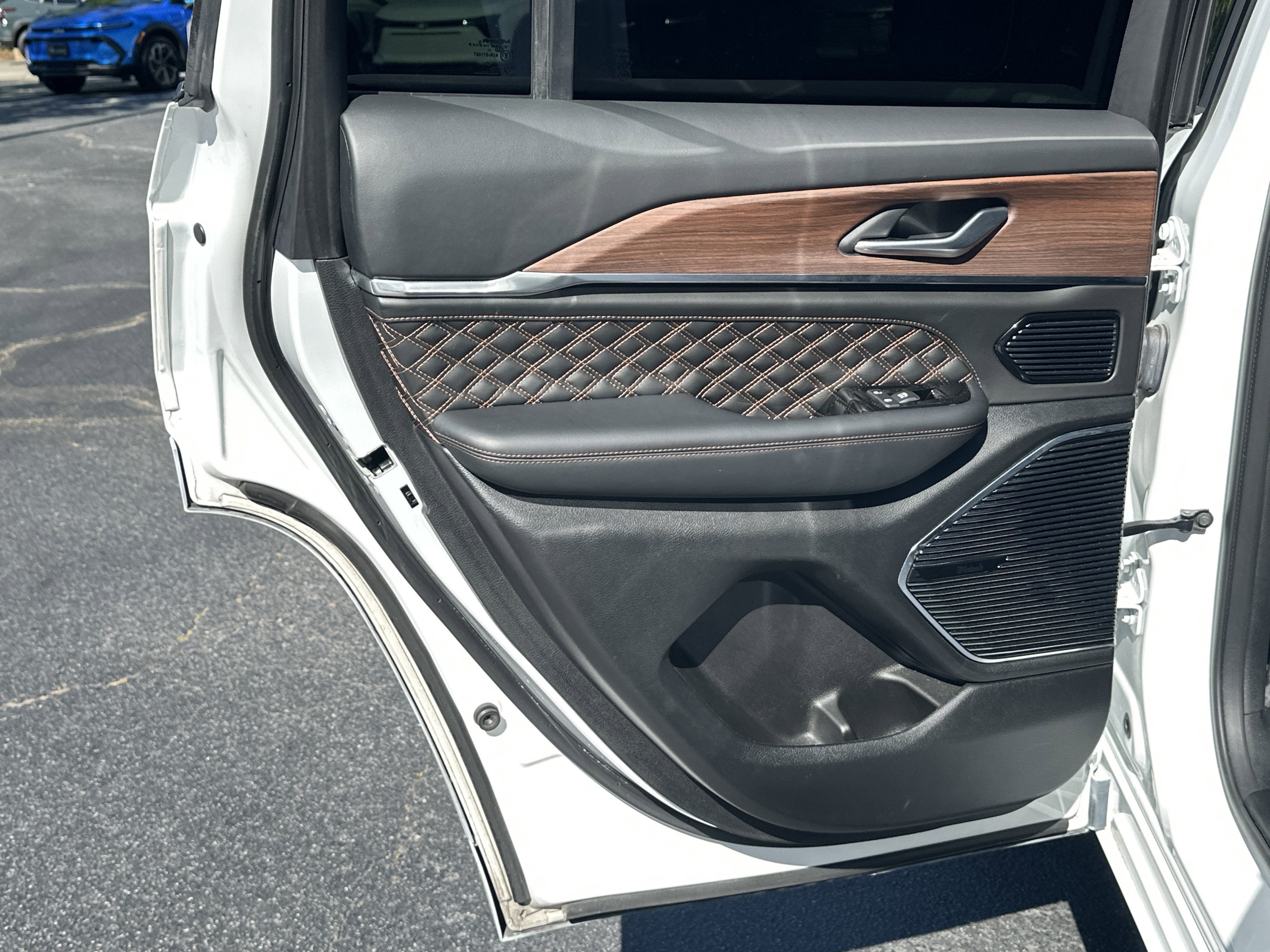 2022 Jeep Grand Cherokee Summit 4x2