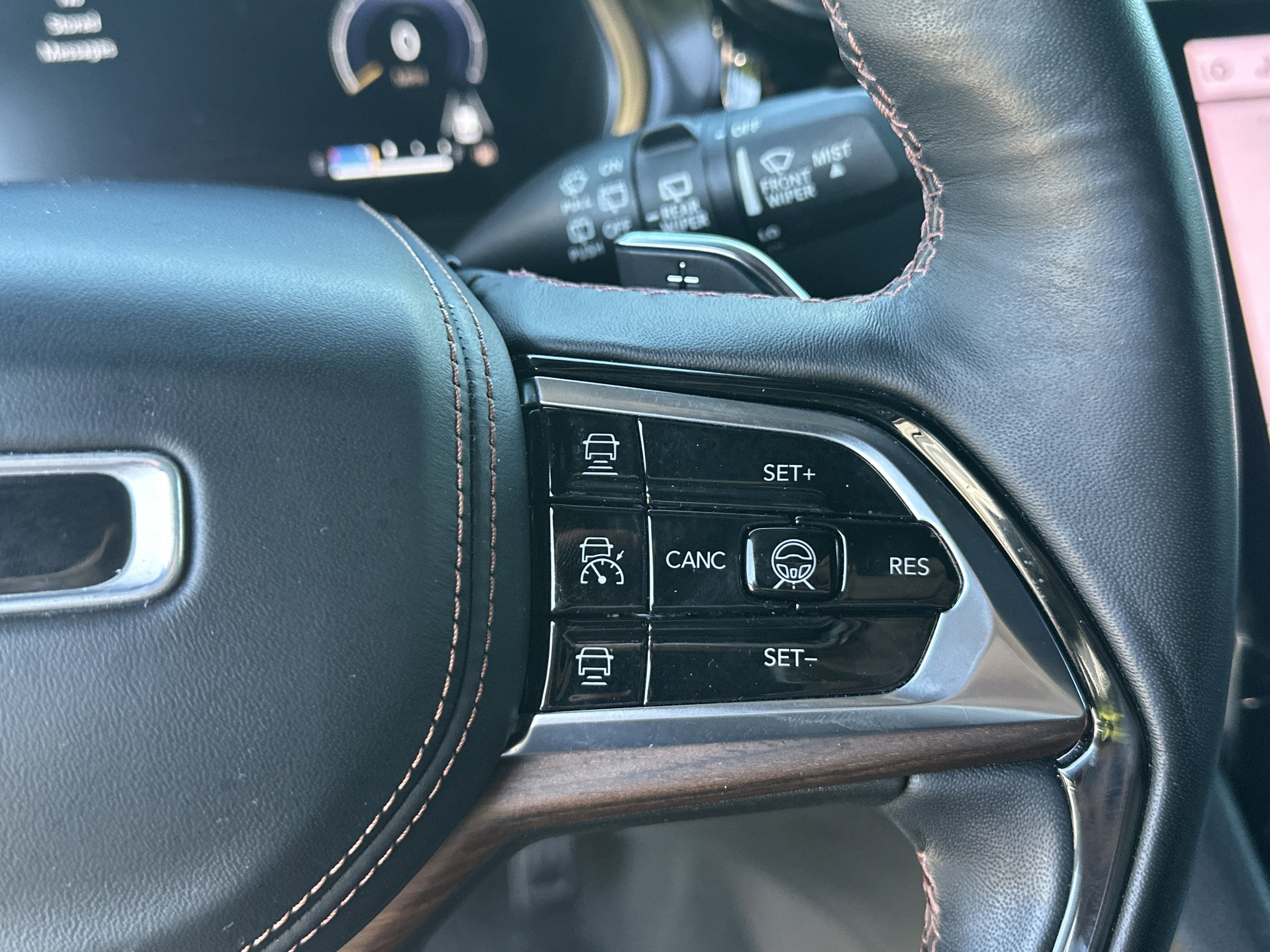 2022 Jeep Grand Cherokee Summit 4x2
