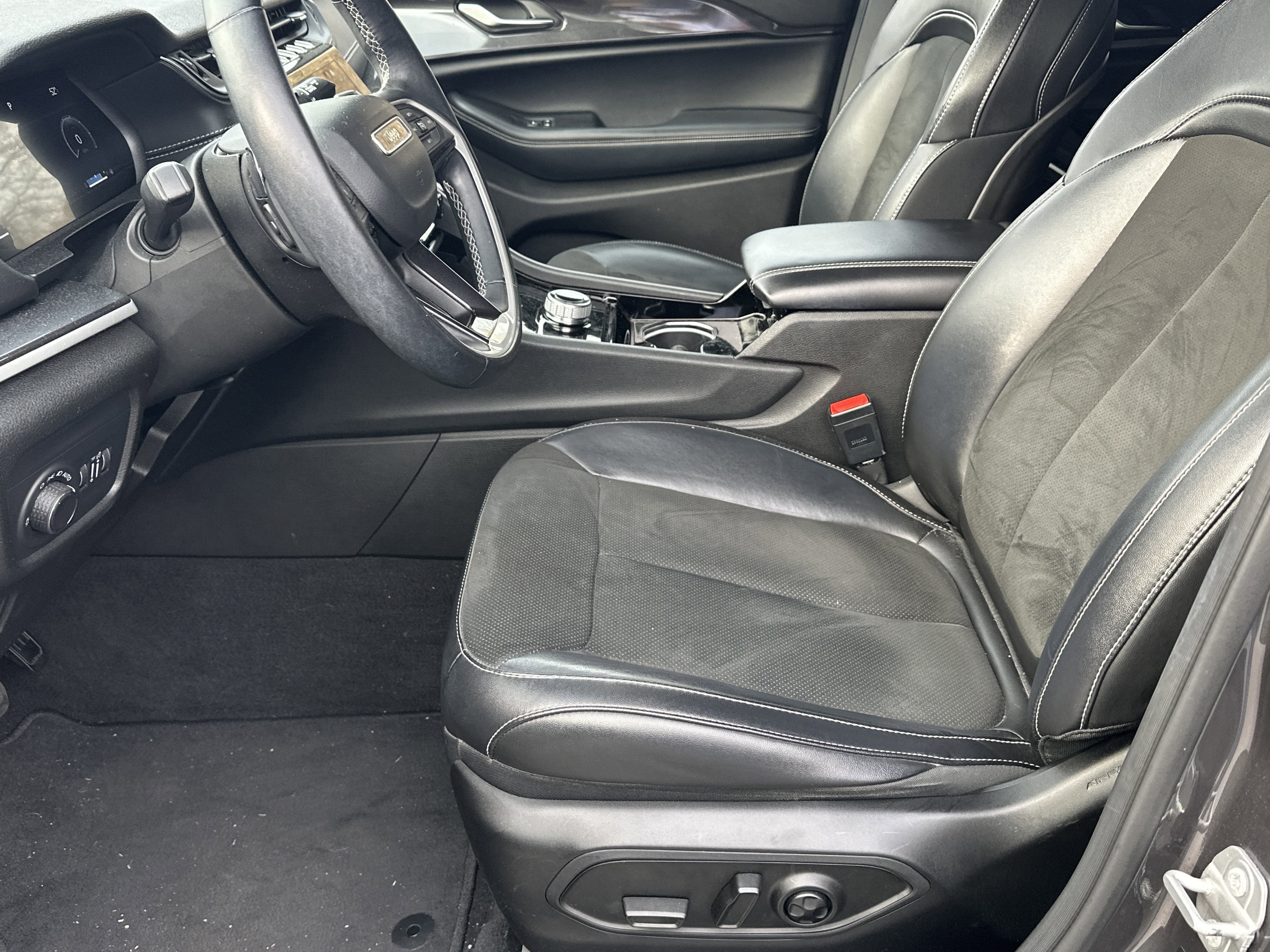 2021 Jeep Grand Cherokee L Altitude 4x2