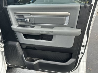 2020 RAM 1500 Classic SLT Crew Cab 4x2 6'4" Box