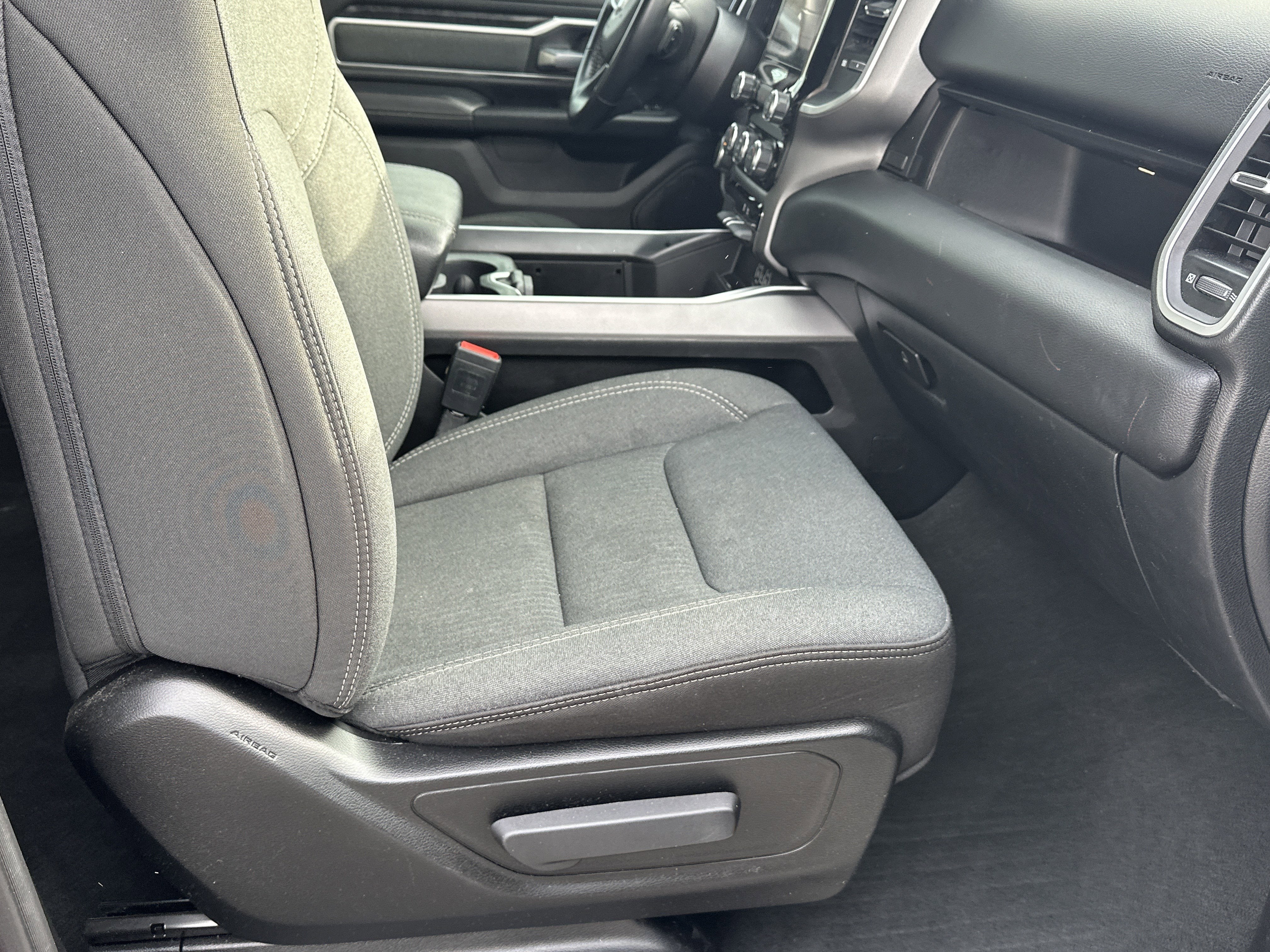 2022 RAM 1500 Big Horn Crew Cab 4x2 5'7" Box