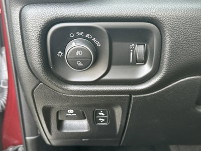 2022 RAM 1500 Big Horn Crew Cab 4x2 5'7" Box