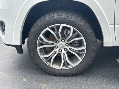 2026 RAM 1500 Tungsten Crew Cab 4x4 5'7" Box