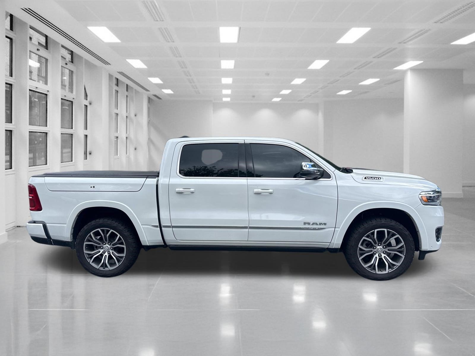 2026 RAM 1500 Tungsten Crew Cab 4x4 5'7" Box