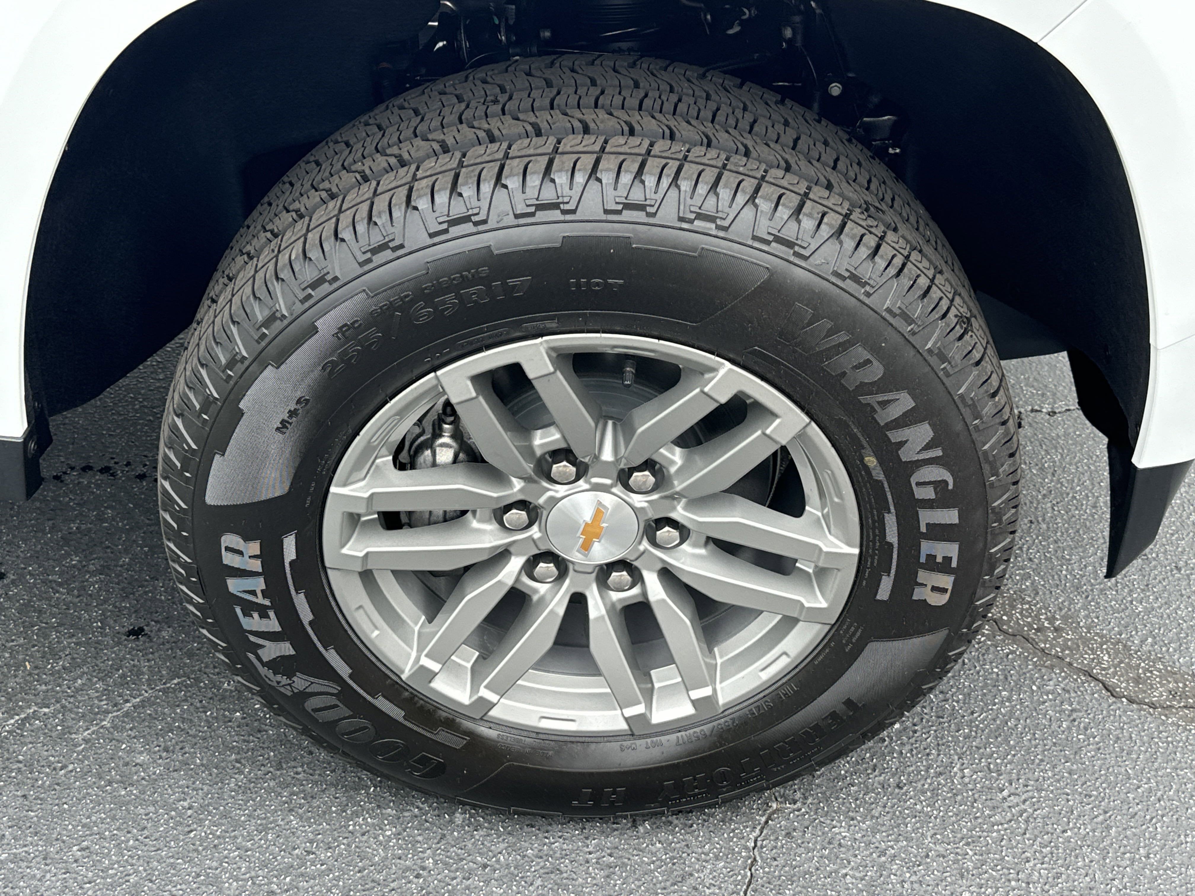 2025 Chevrolet Colorado WT/LT