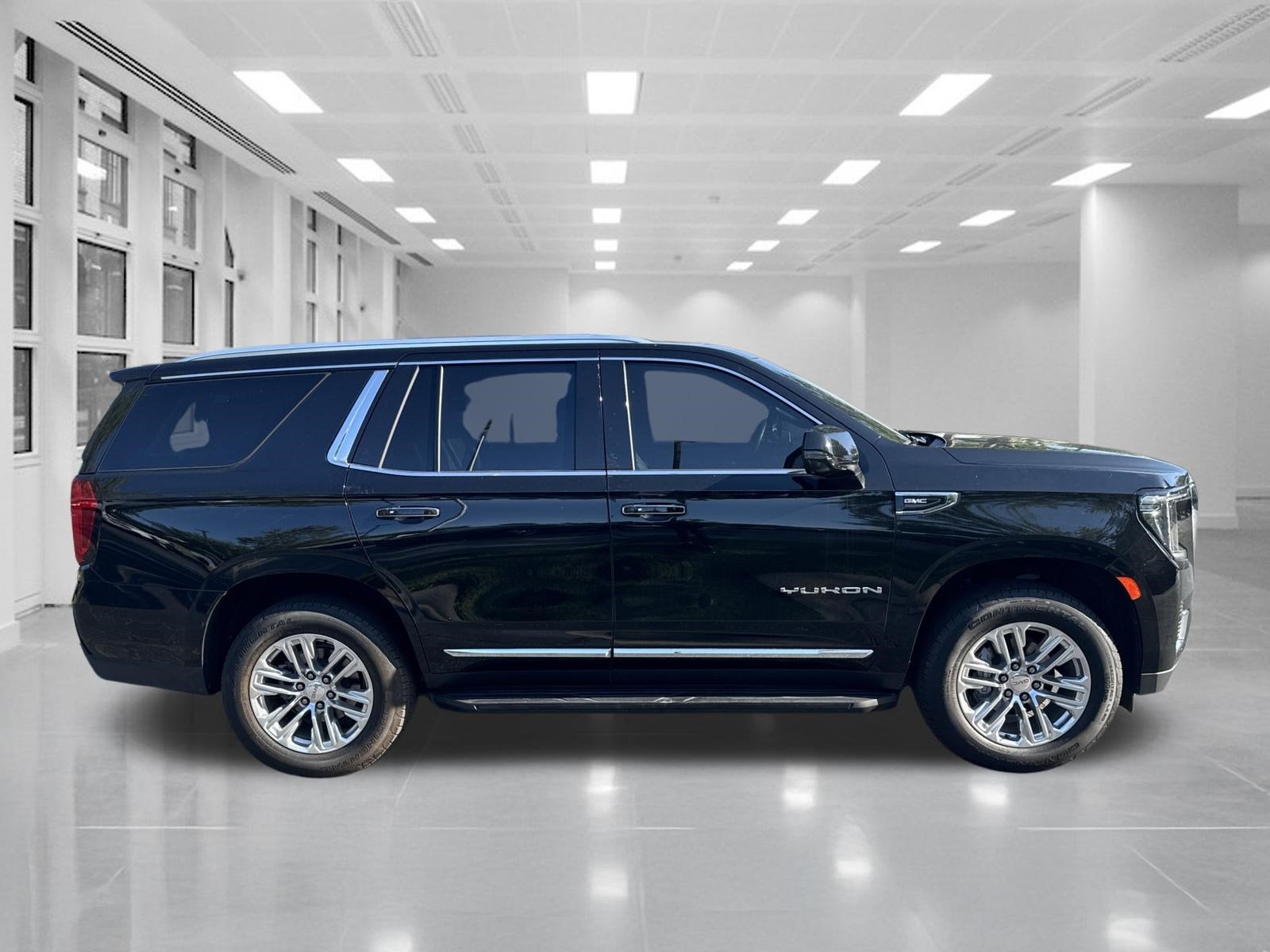 2024 GMC Yukon SLT